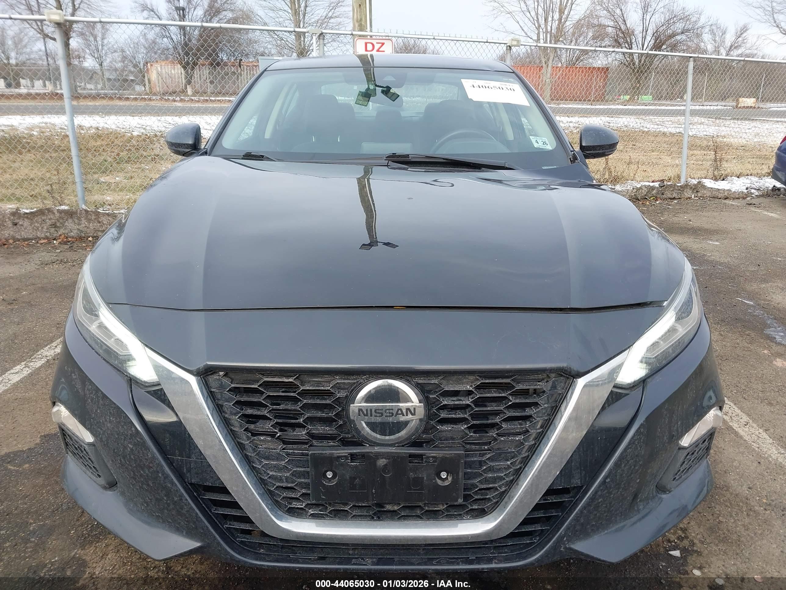 NISSAN ALTIMA image 6