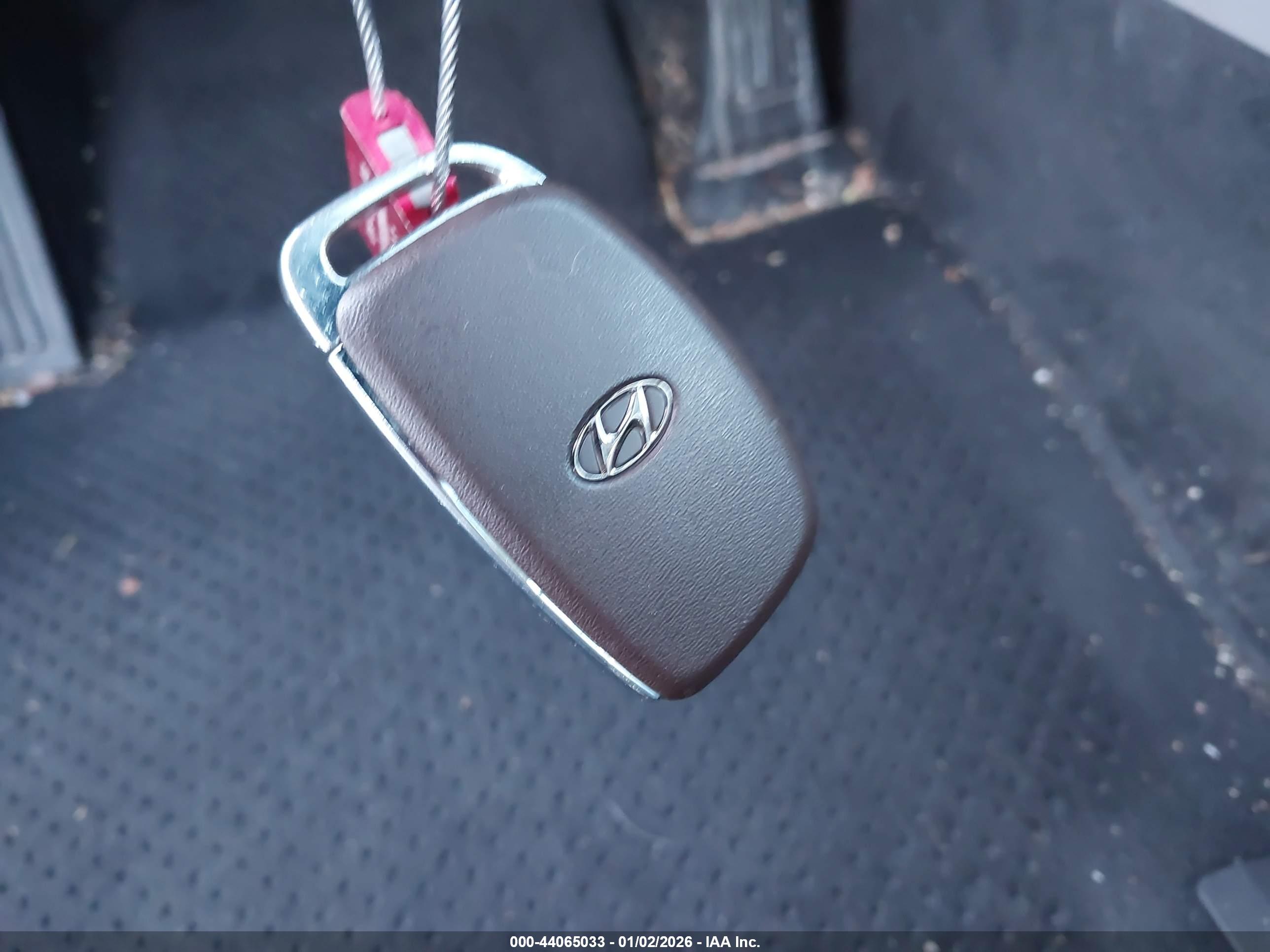 HYUNDAI SONATA image 11