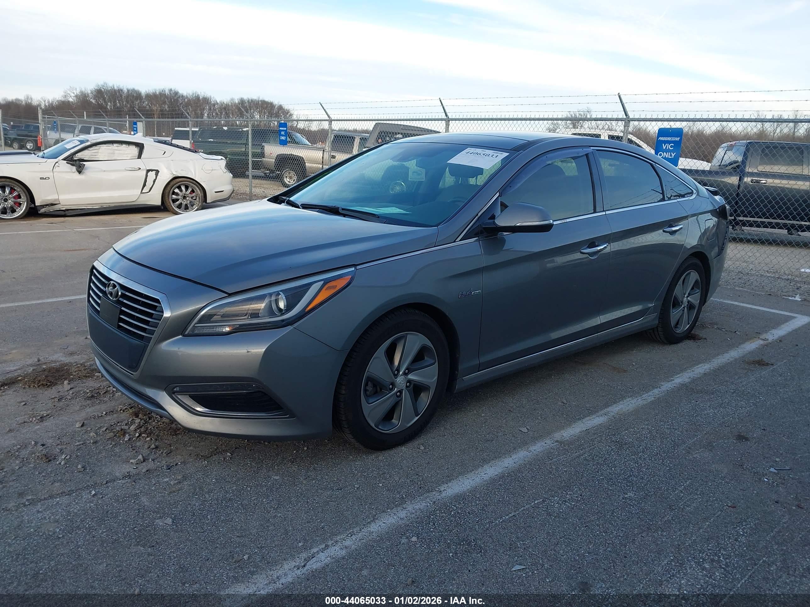 HYUNDAI SONATA image 2