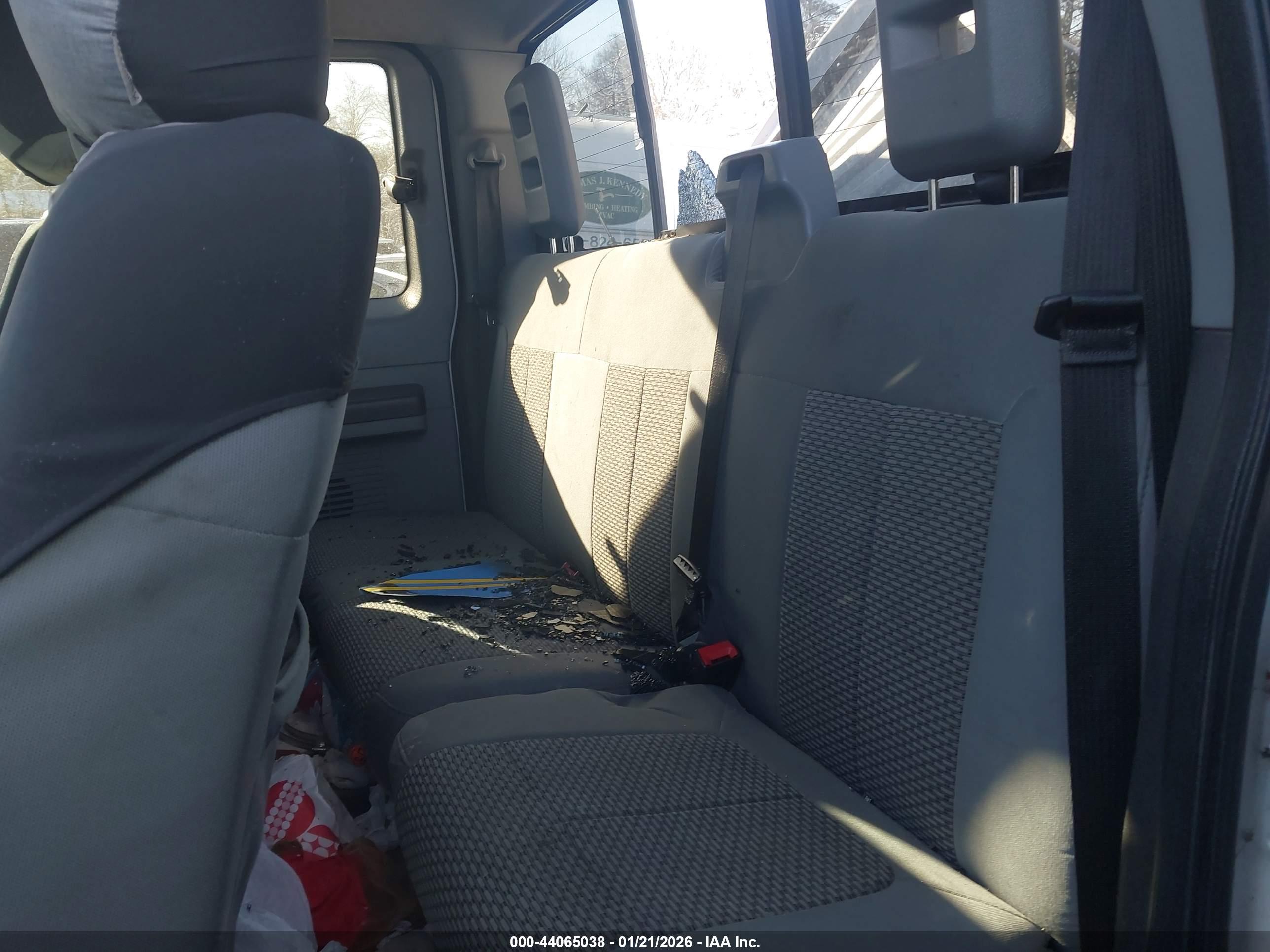 FORD F-250 image 8