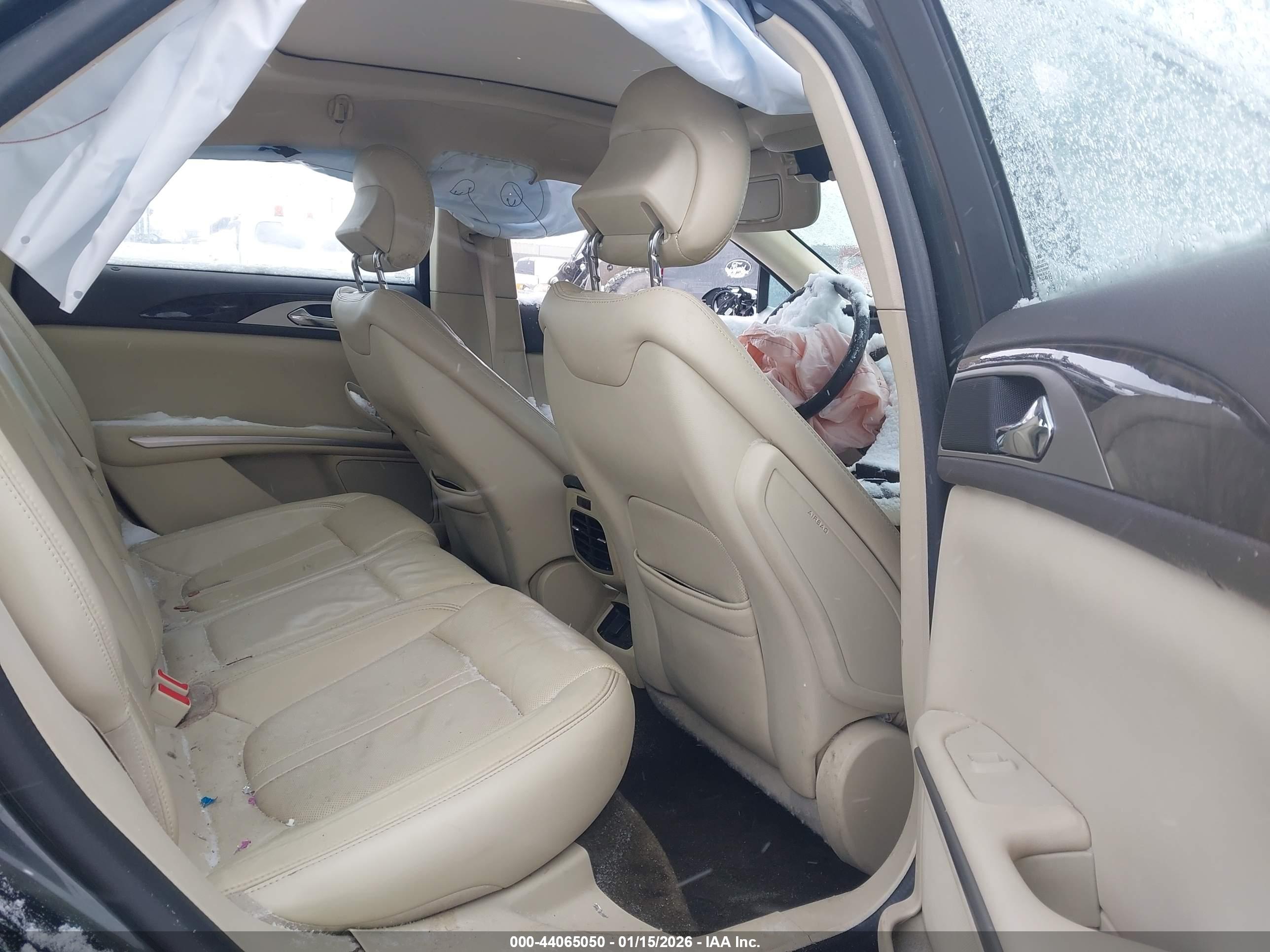 LINCOLN MKZ image 8