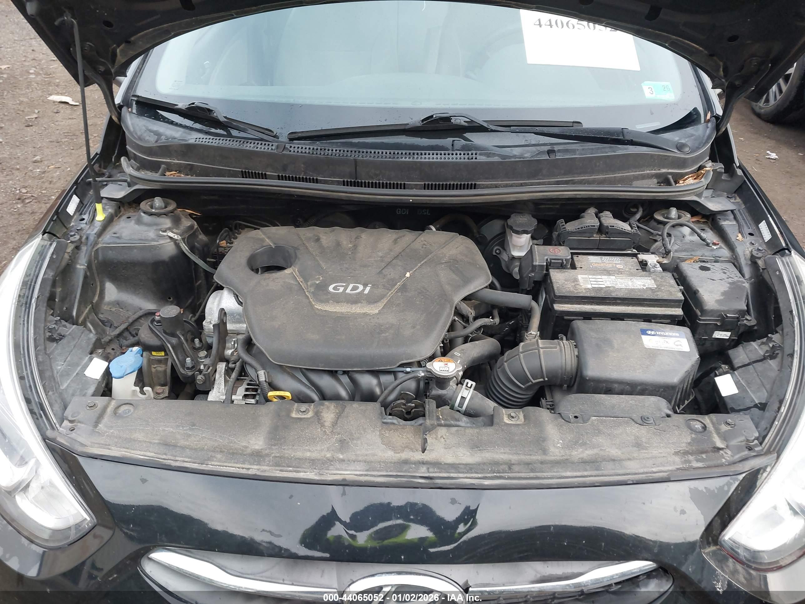 HYUNDAI ACCENT image 10