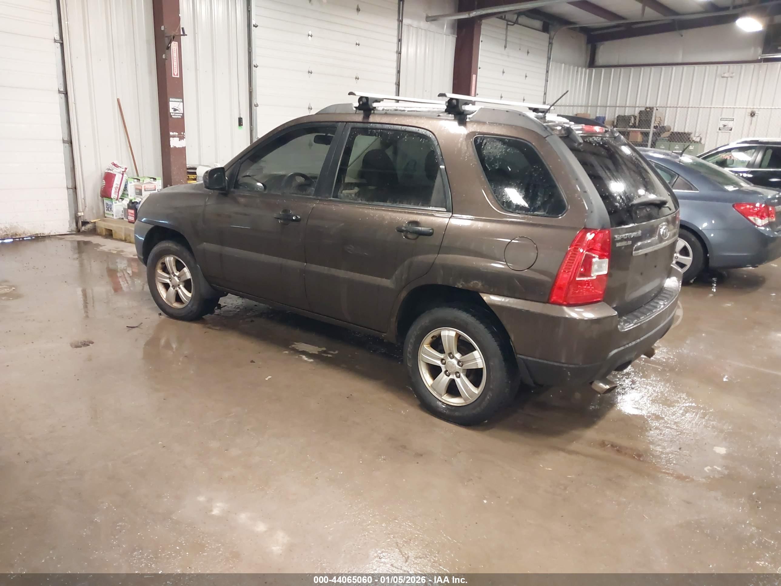 KIA SPORTAGE image 3