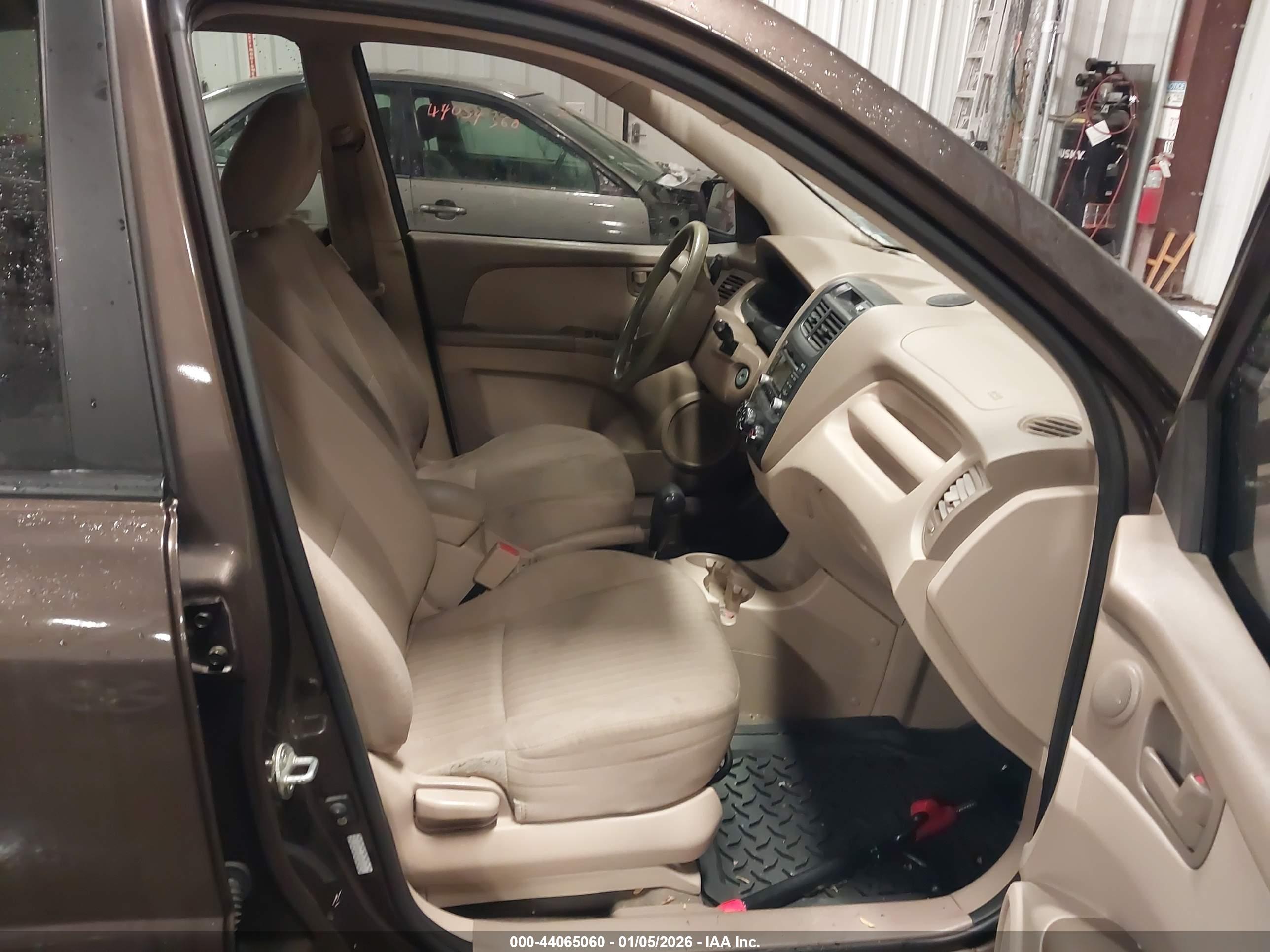 KIA SPORTAGE image 5