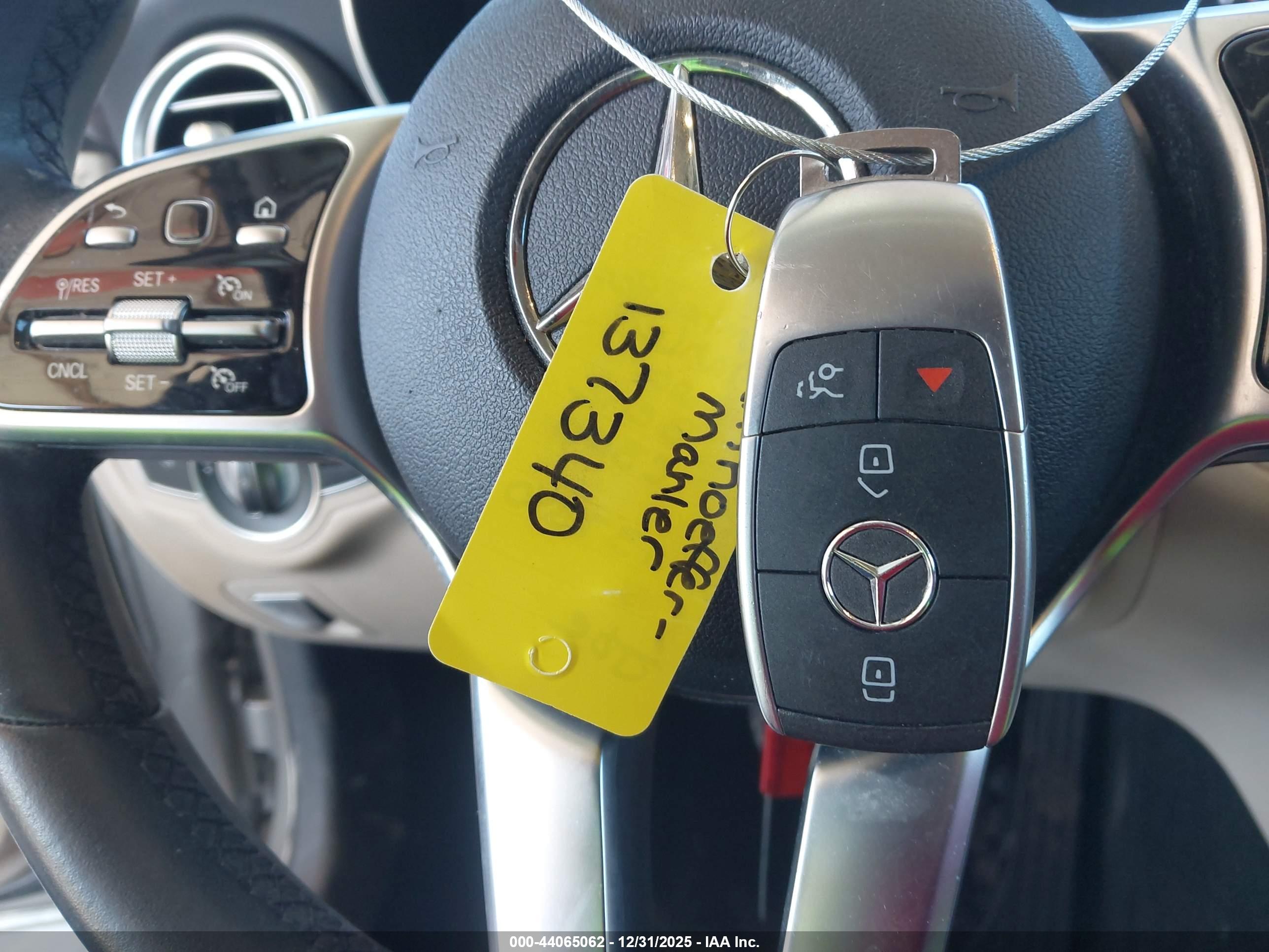 MERCEDES-BENZ C image 11
