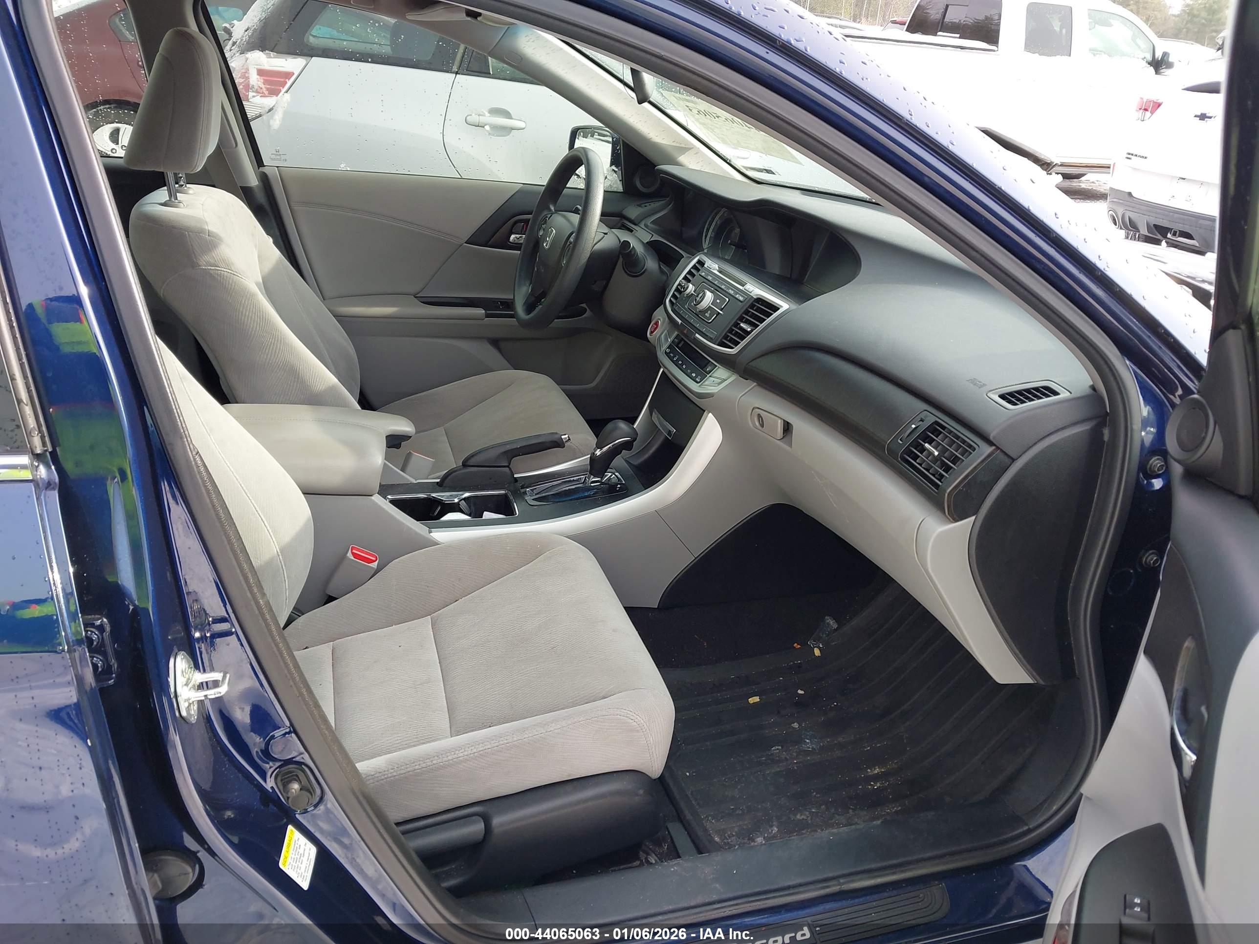 HONDA ACCORD image 5