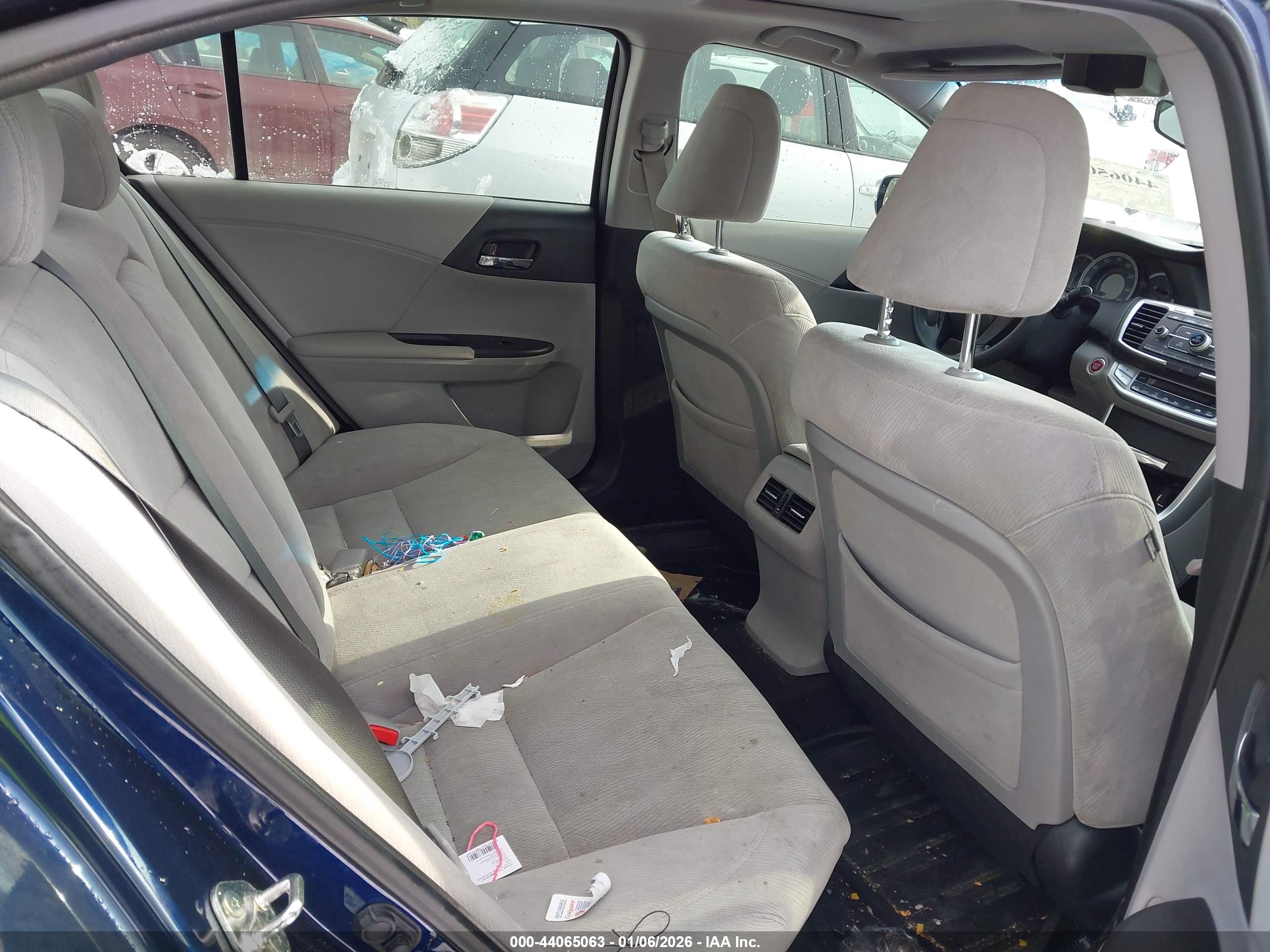 HONDA ACCORD image 8