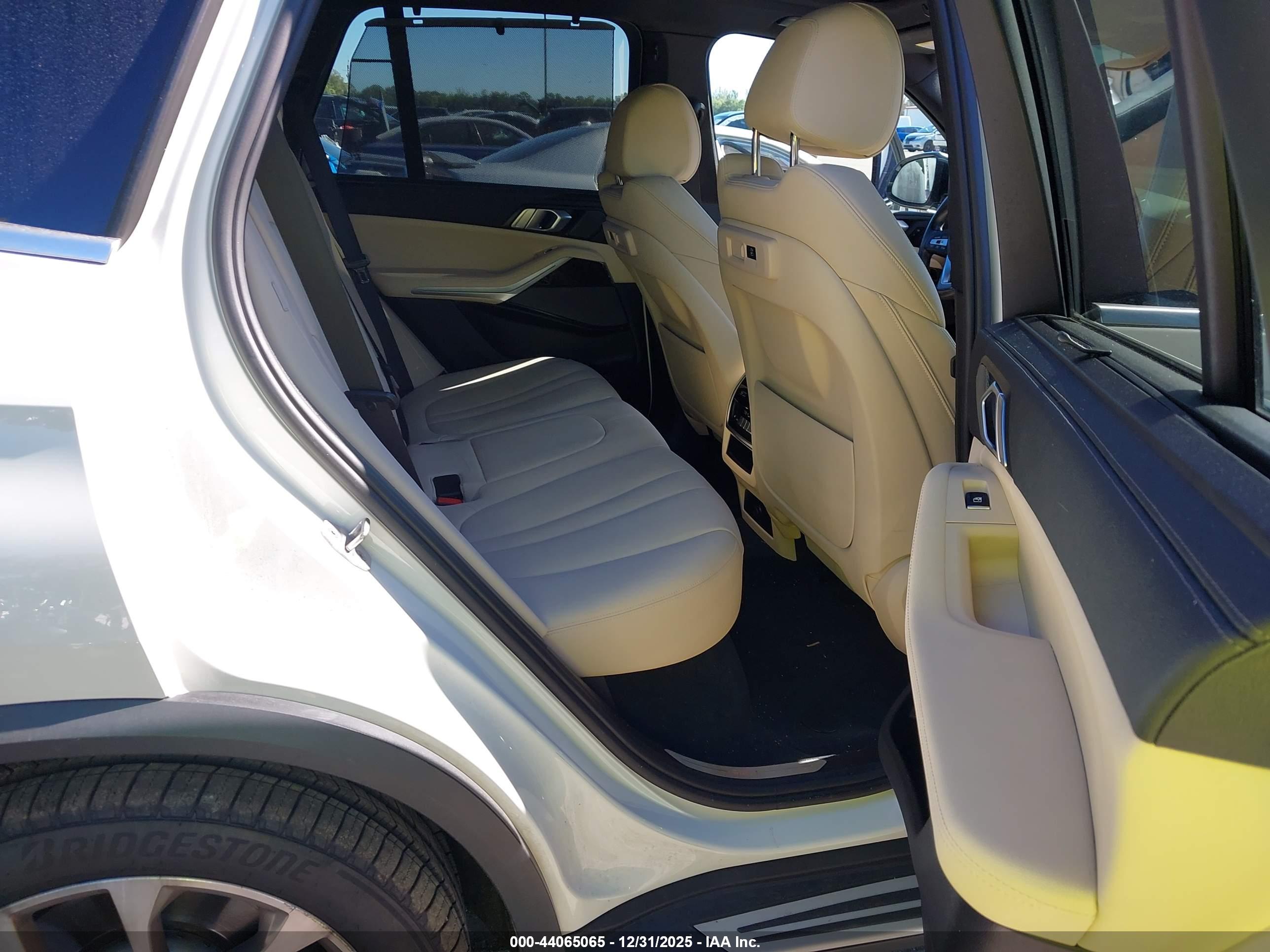 BMW X5 image 8