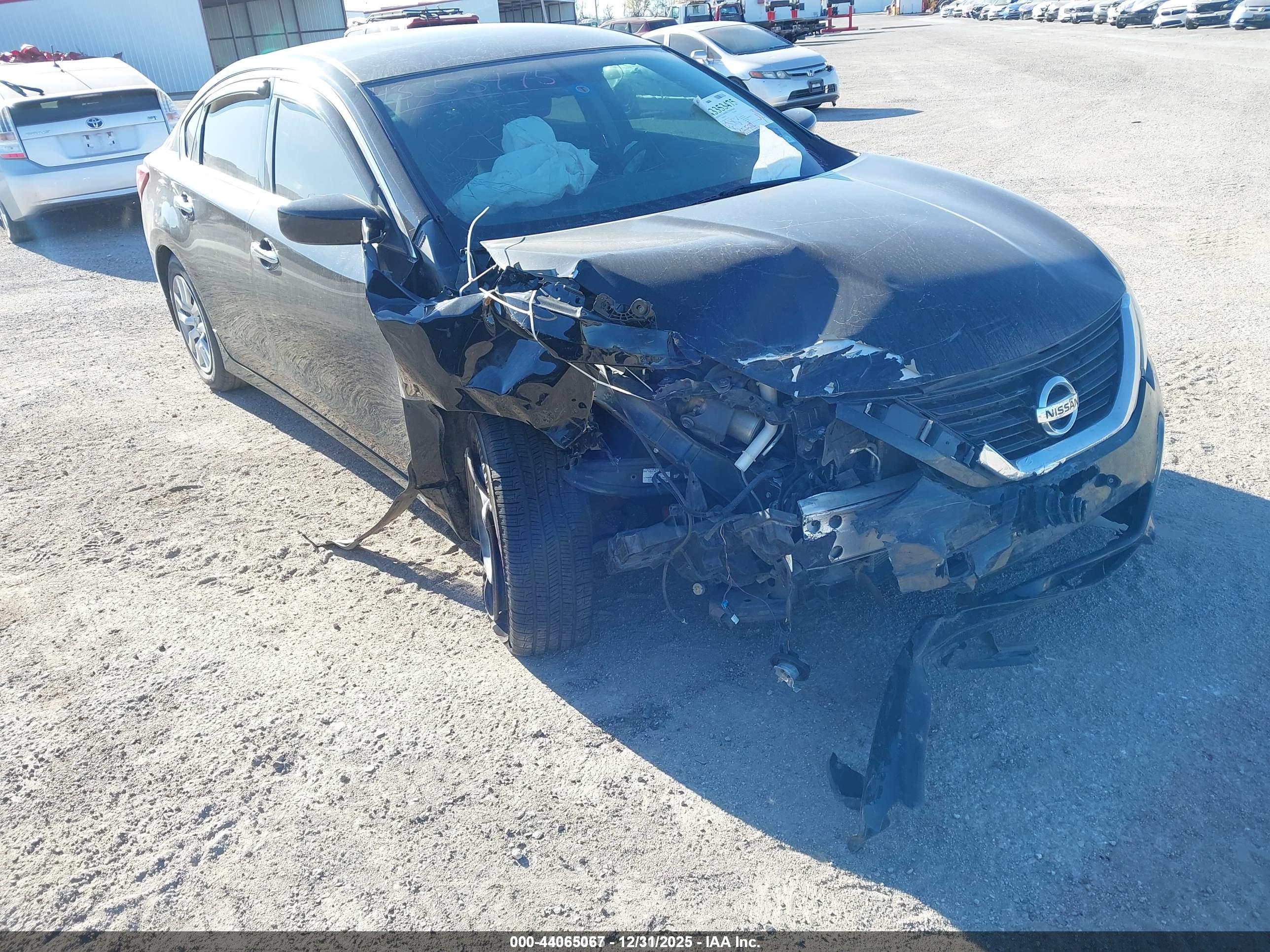 NISSAN ALTIMA image 6
