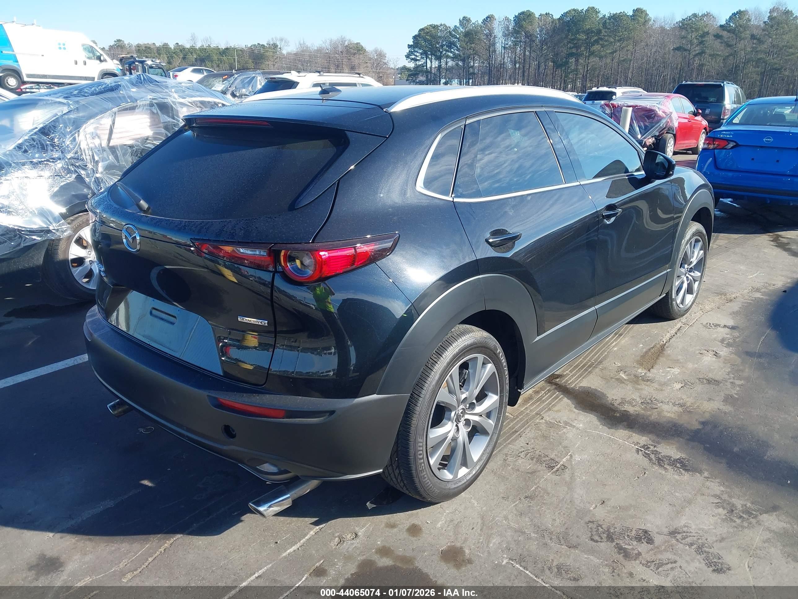 MAZDA CX-30 image 4