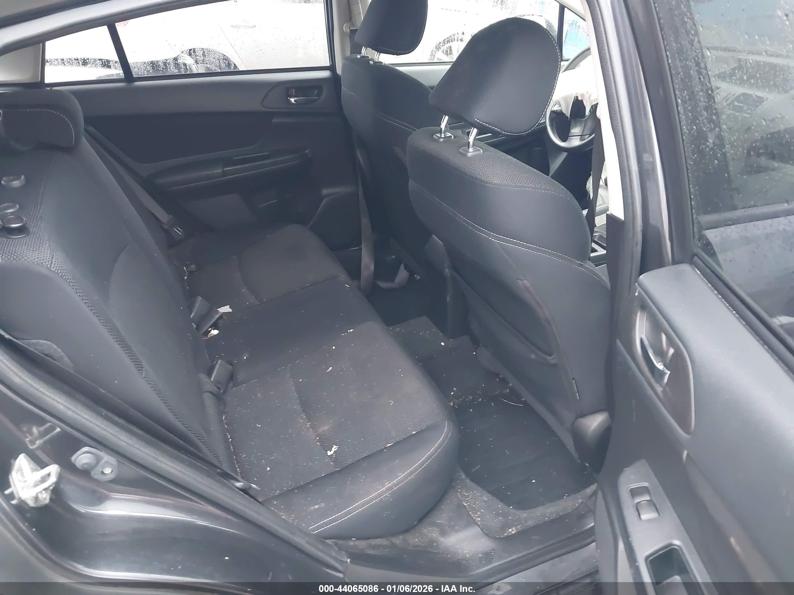 SUBARU XV image 8
