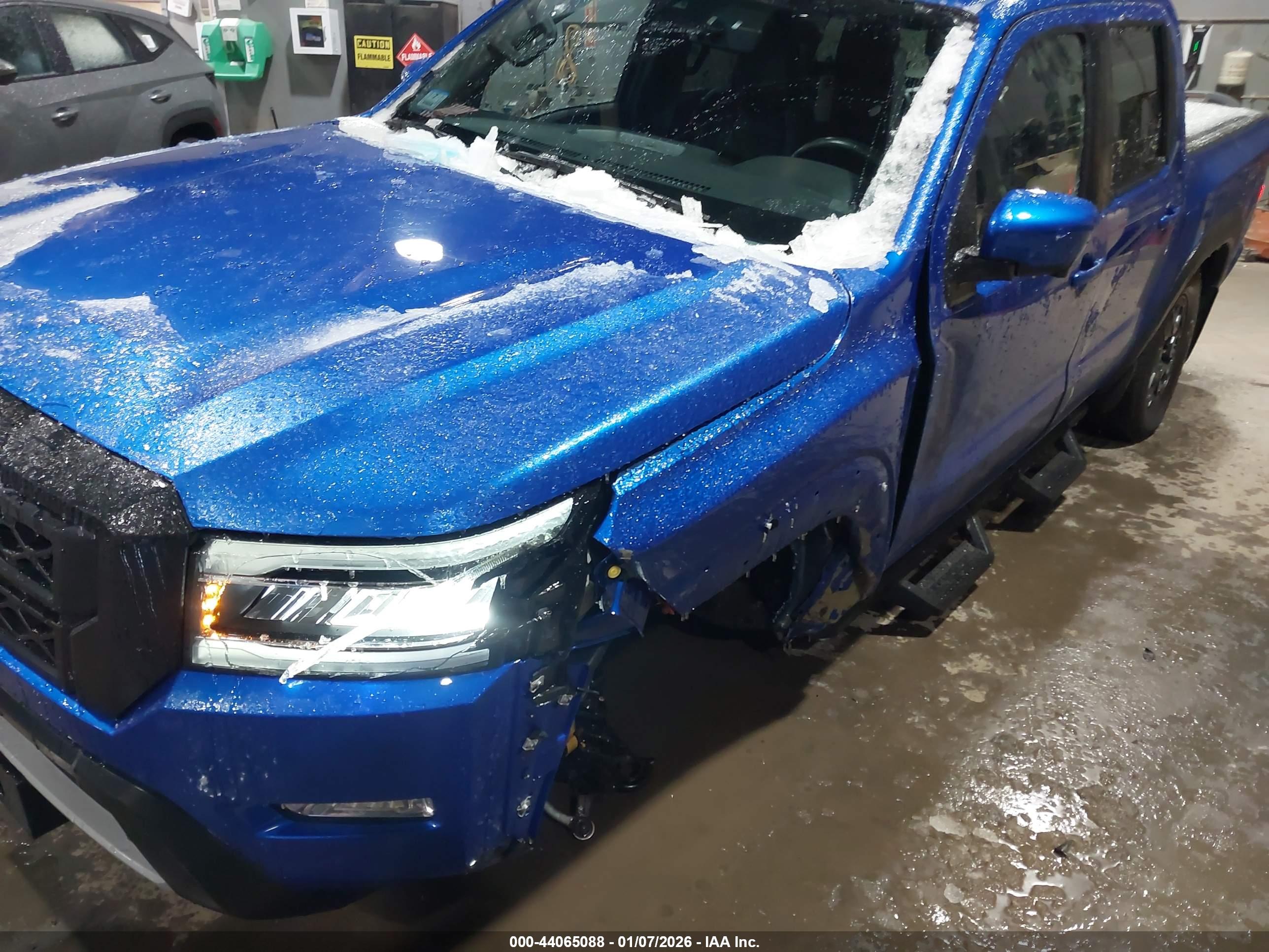 NISSAN FRONTIER image 6