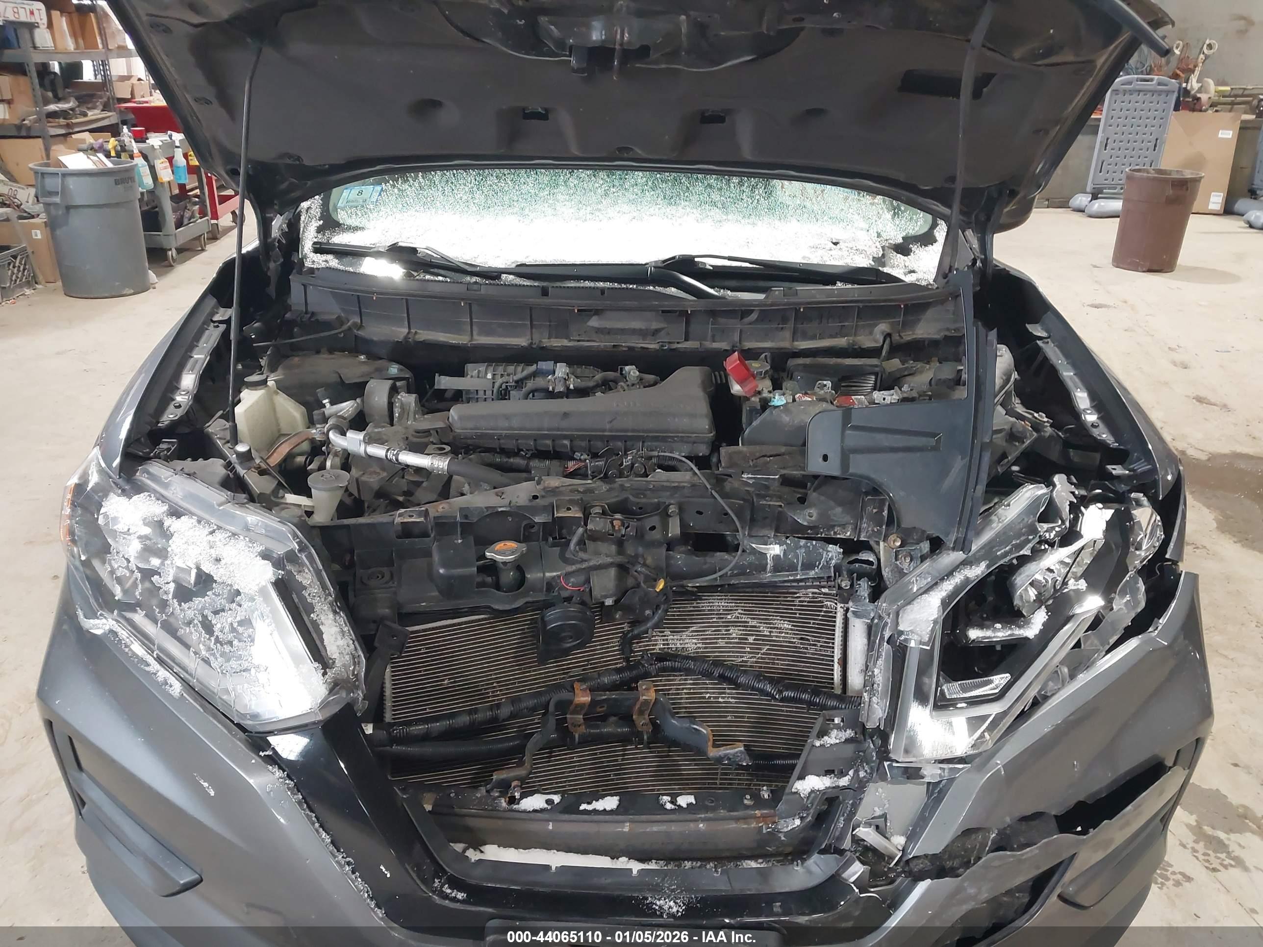 NISSAN ROGUE image 10