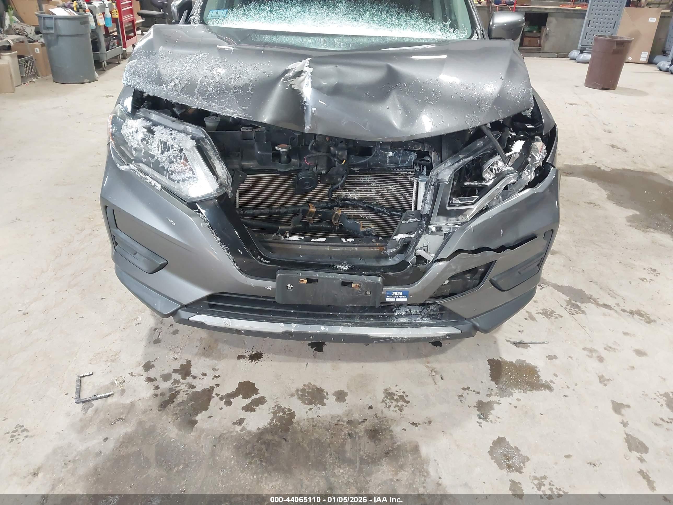 NISSAN ROGUE image 6