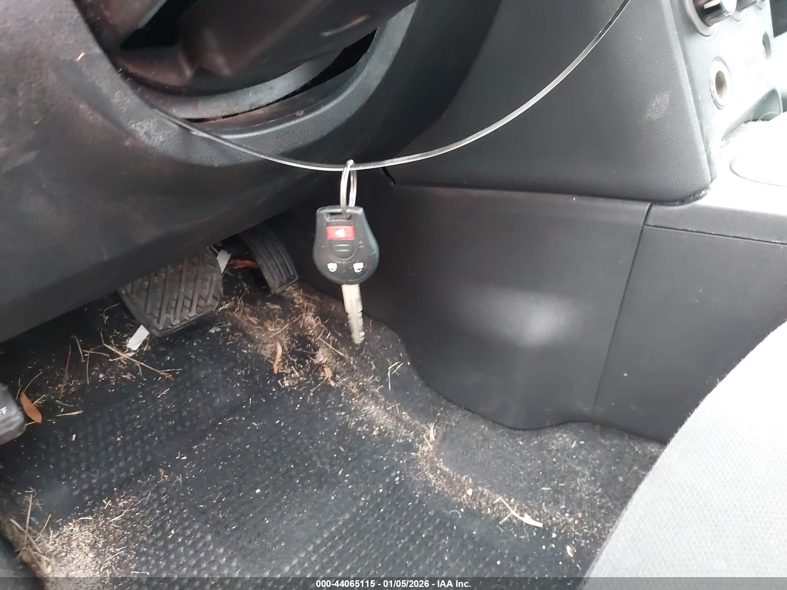 NISSAN ROGUE image 11