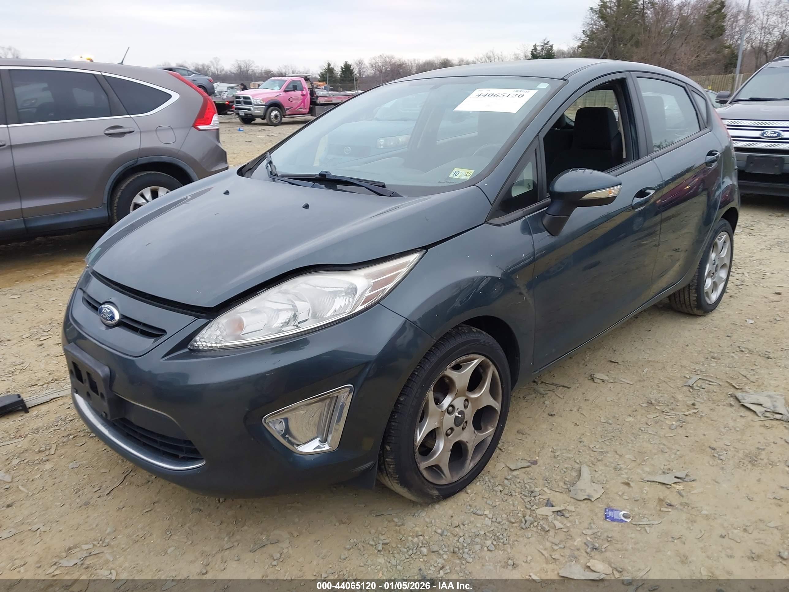 FORD FIESTA image 2