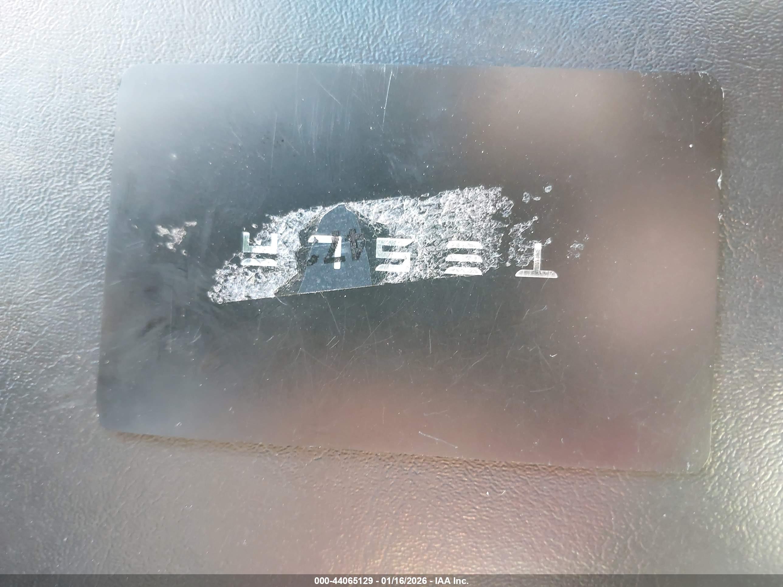TESLA MODEL image 11