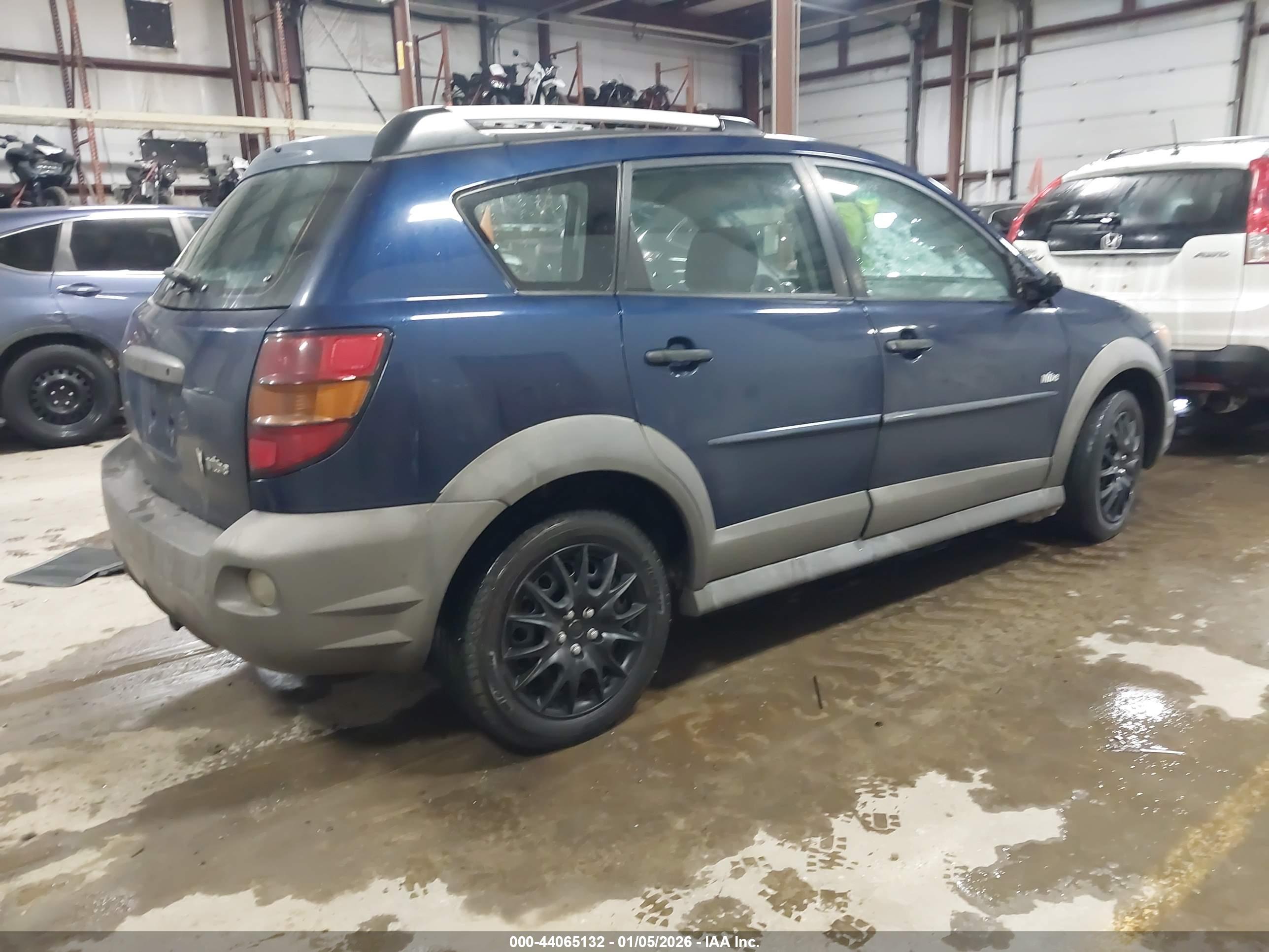 PONTIAC VIBE image 4