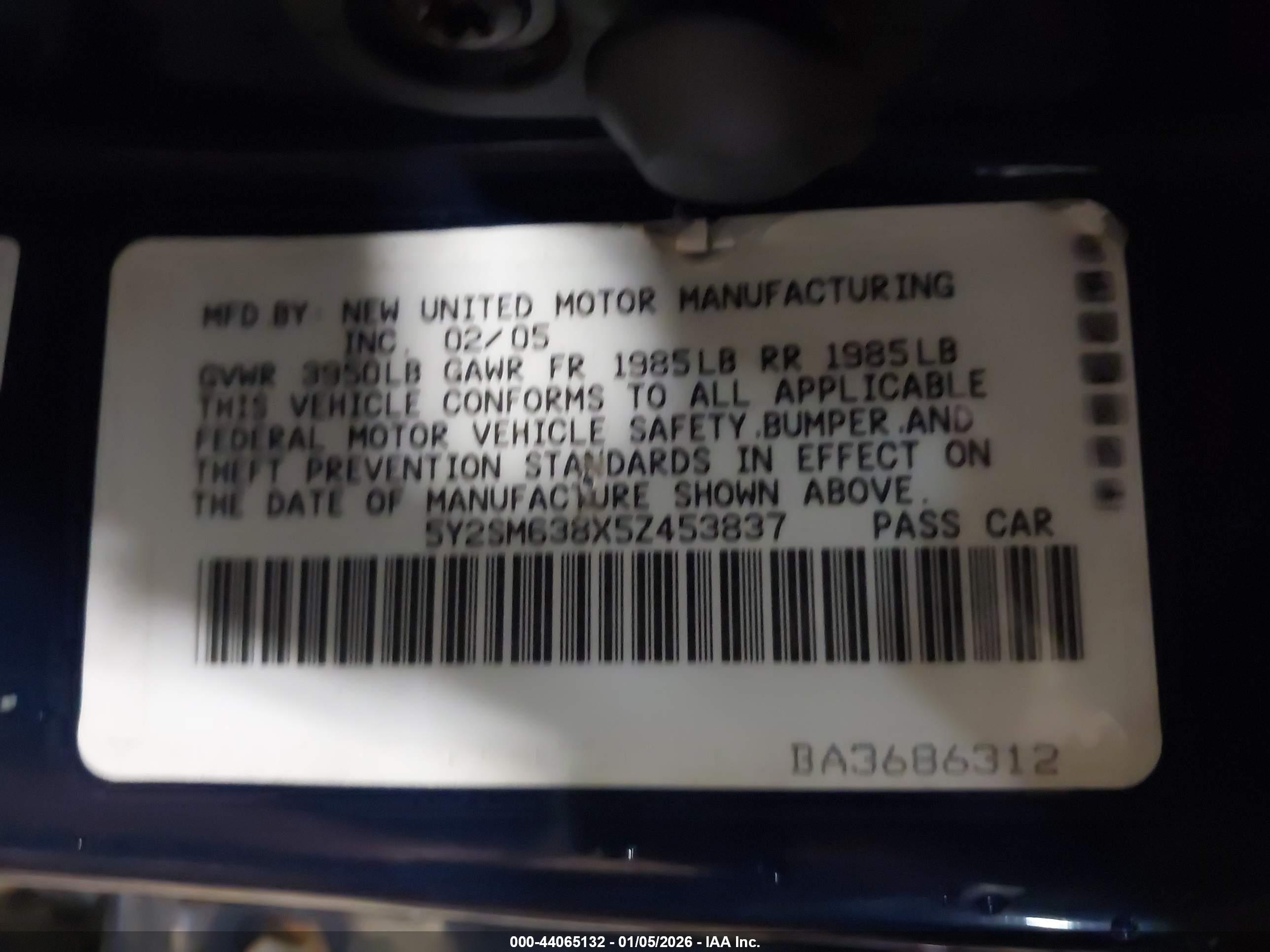 PONTIAC VIBE image 9