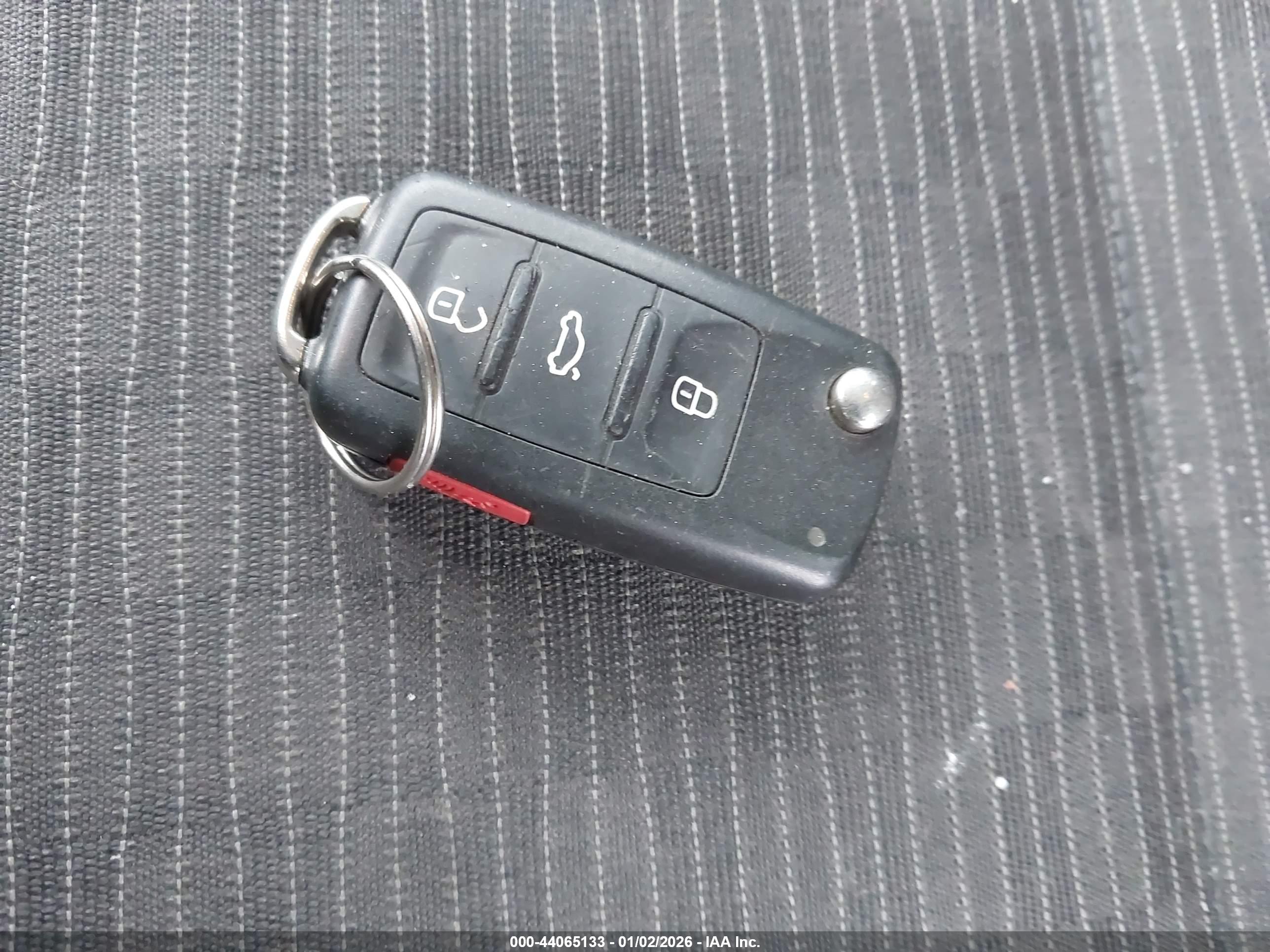 VOLKSWAGEN TIGUAN image 11