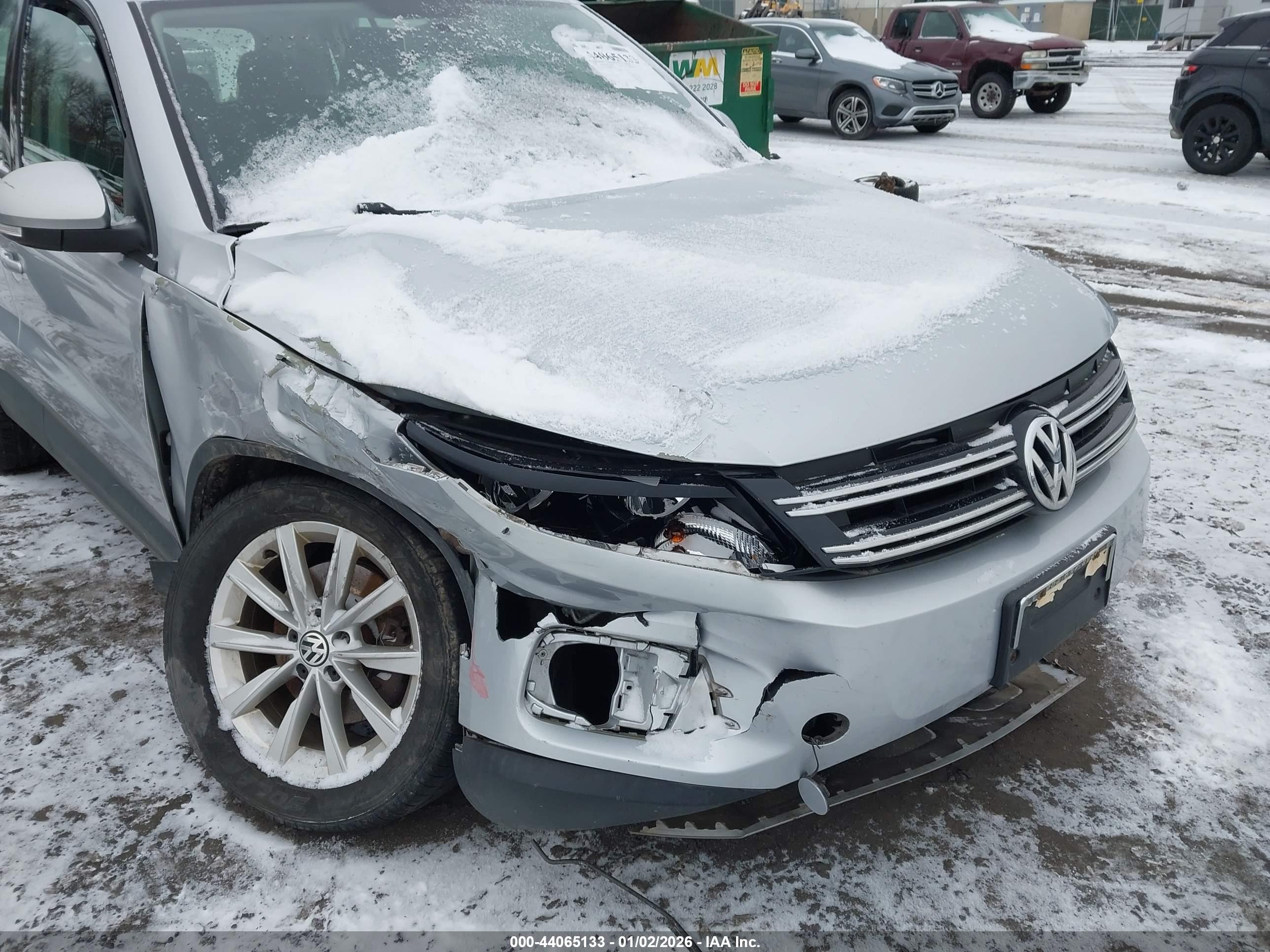 VOLKSWAGEN TIGUAN image 6