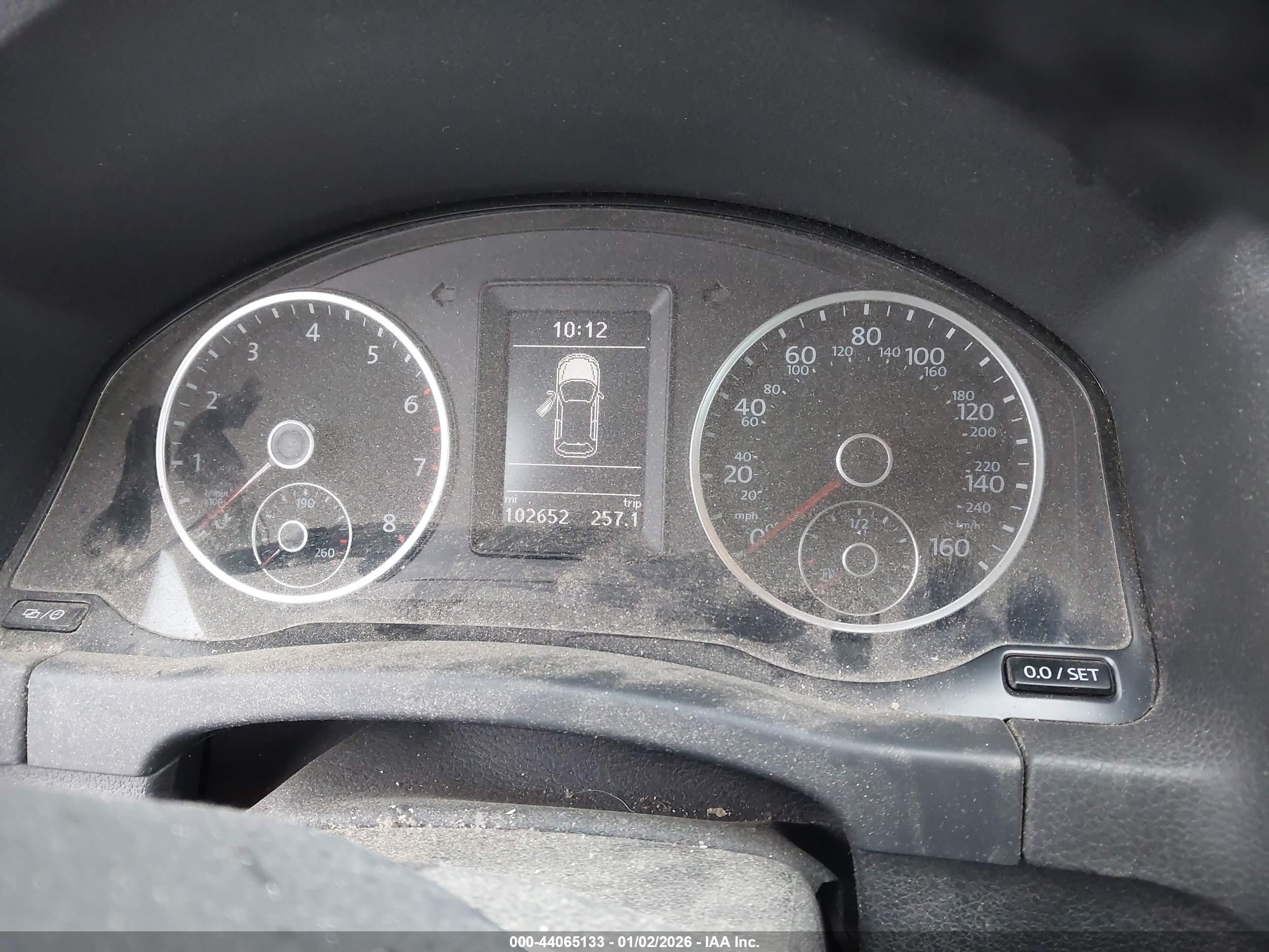 VOLKSWAGEN TIGUAN image 7