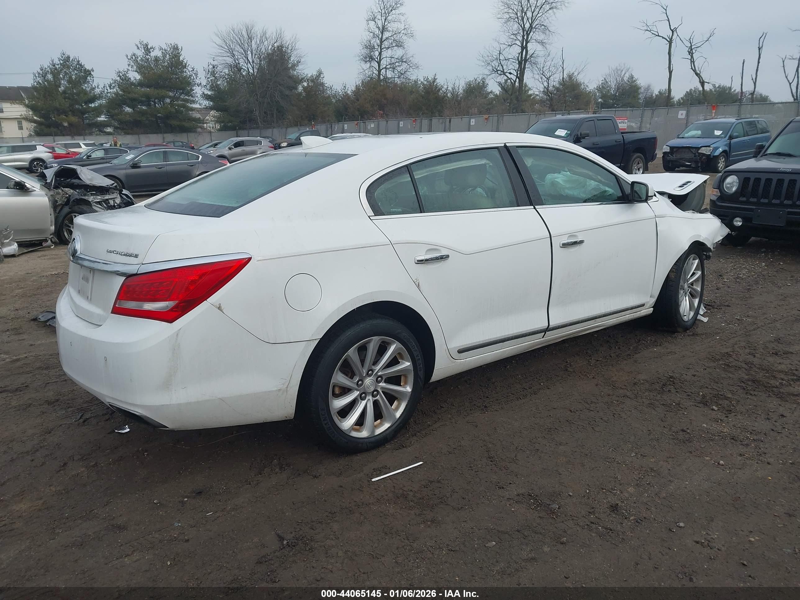 BUICK LACROSSE image 4