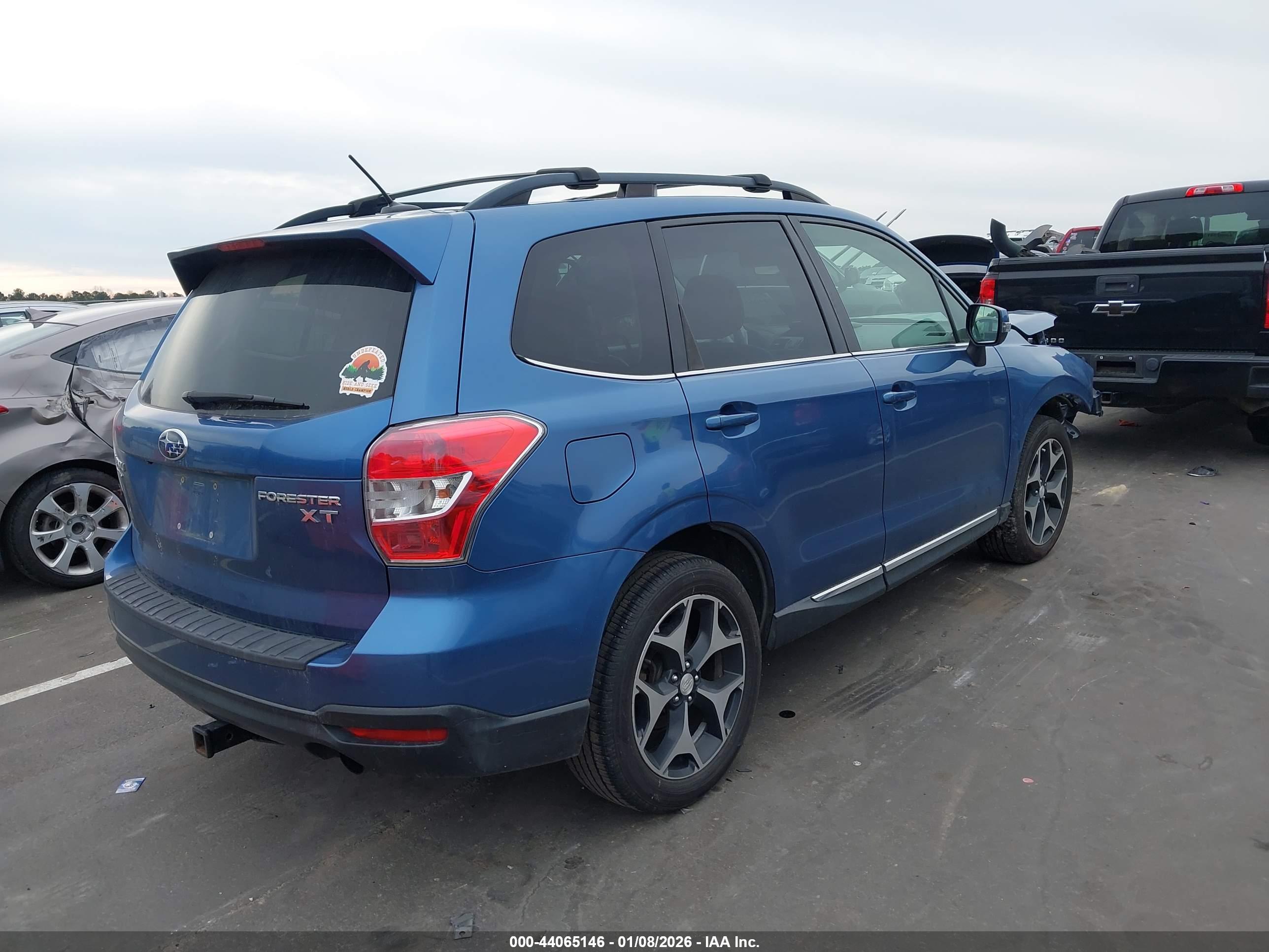SUBARU FORESTER image 4