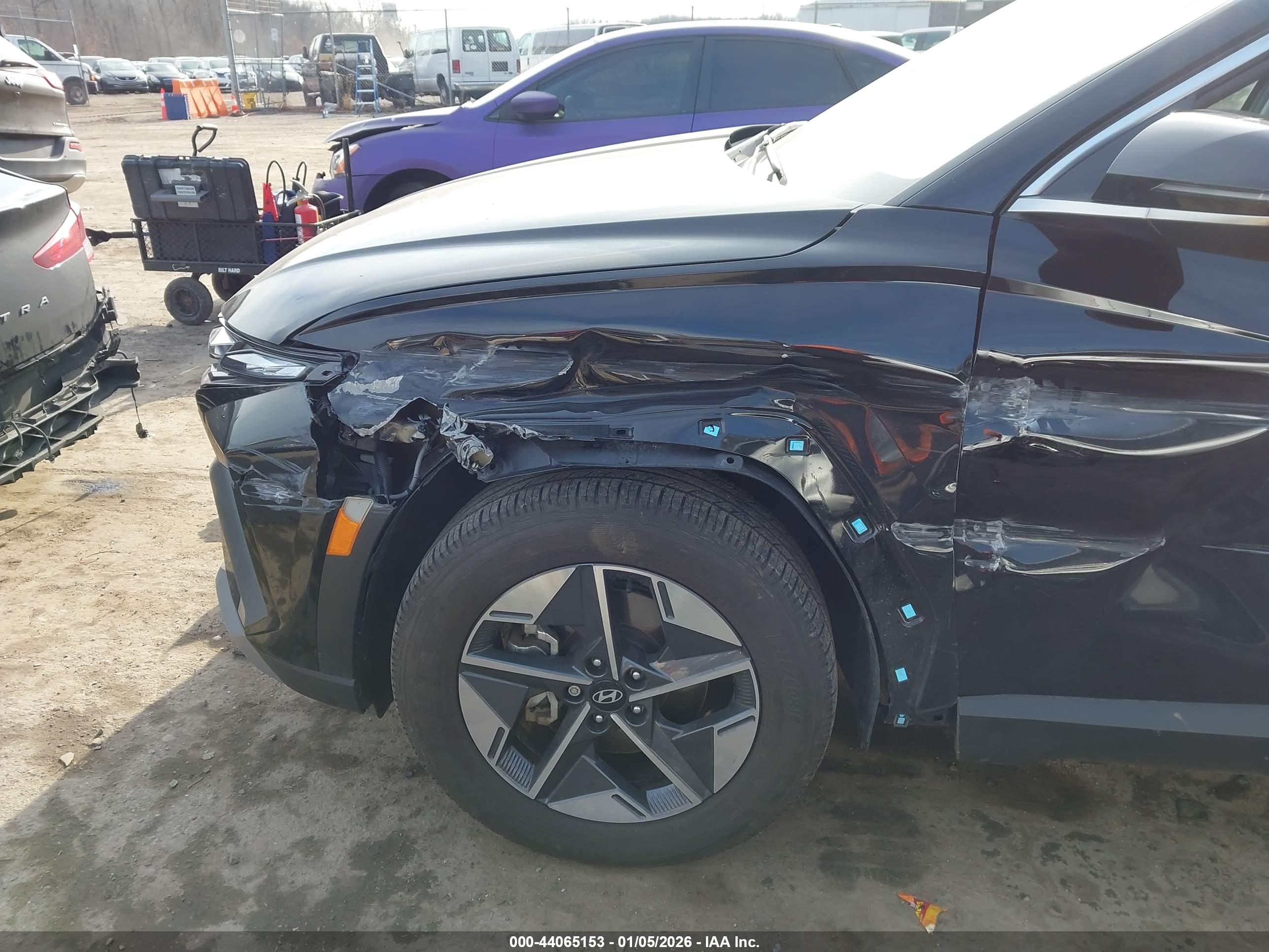HYUNDAI TUCSON image 6