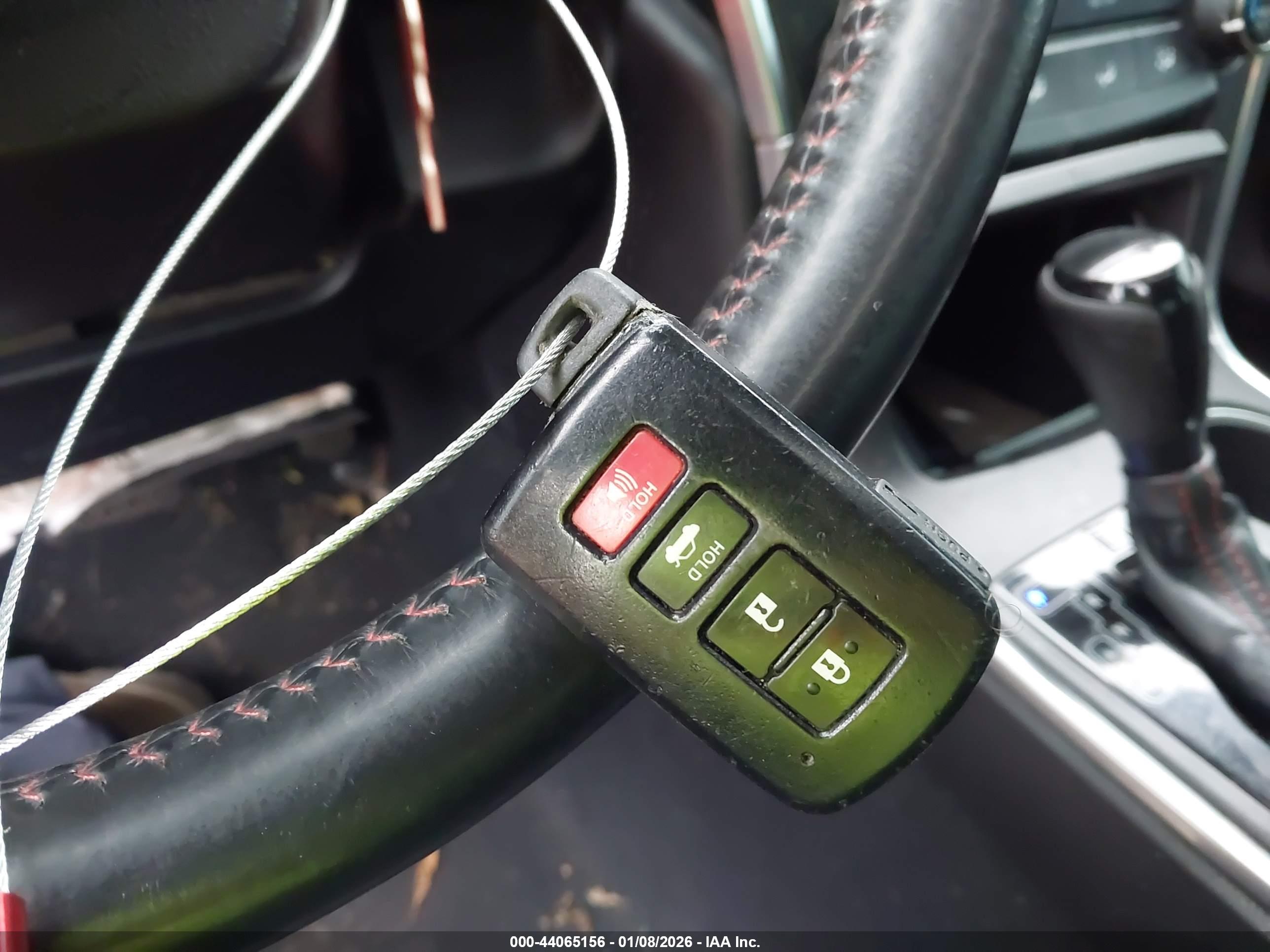TOYOTA CAMRY image 11