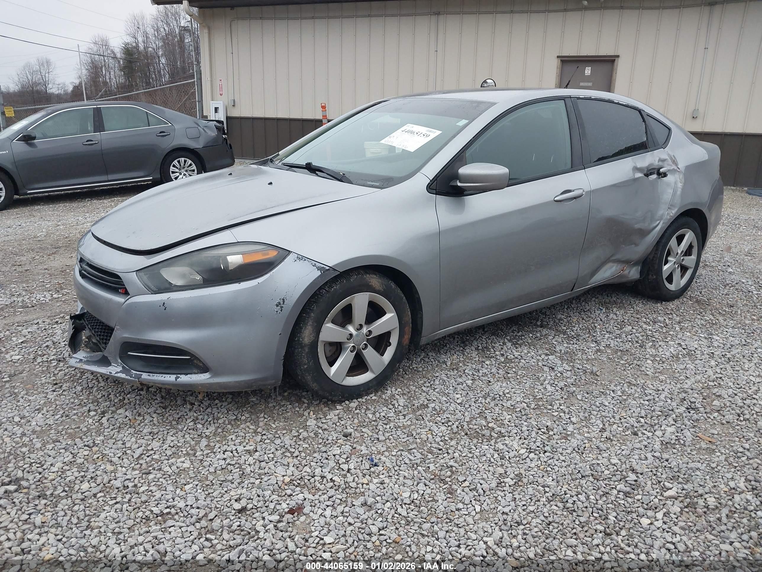 DODGE DART image 2