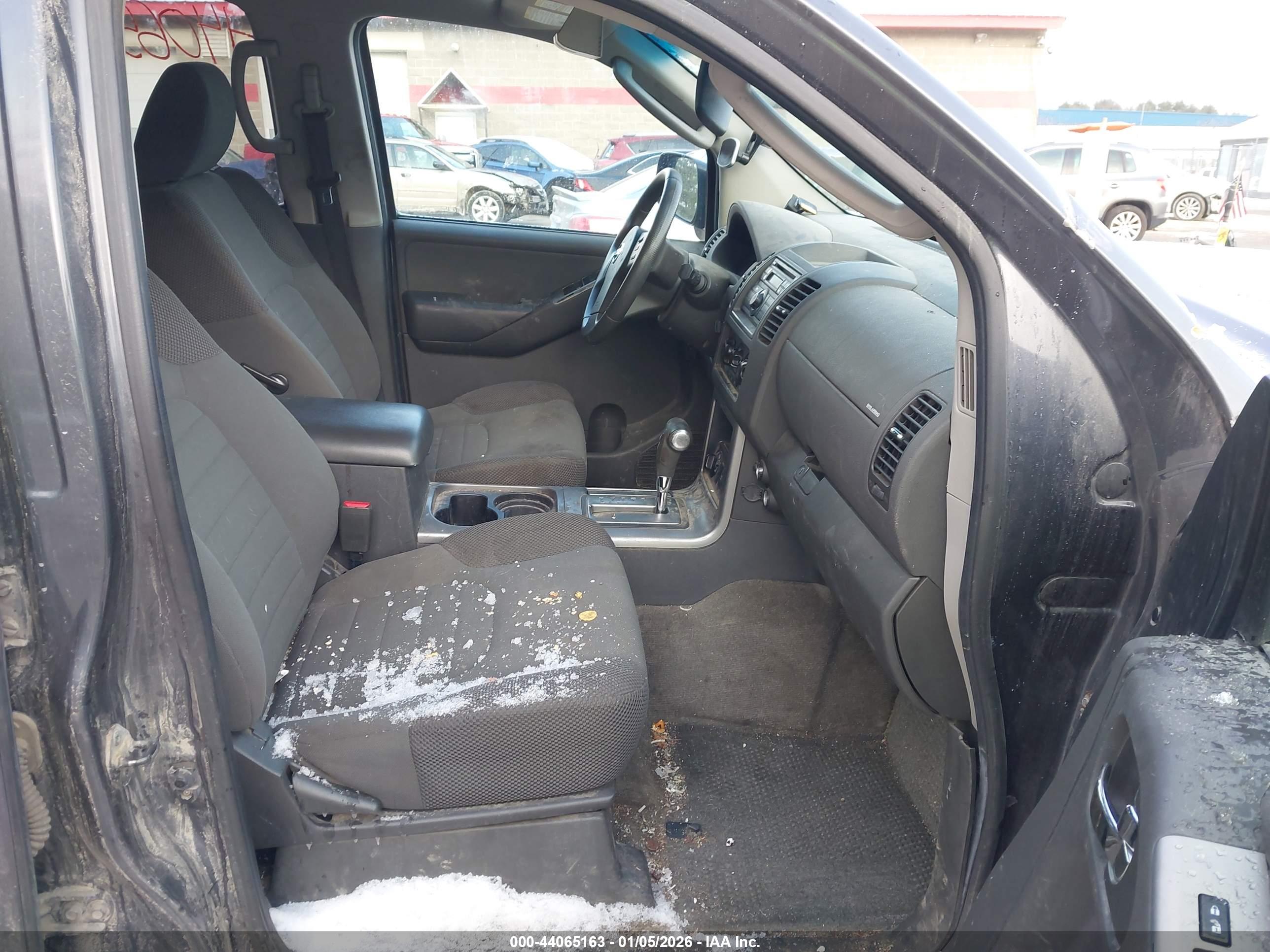 NISSAN PATHFINDER image 5