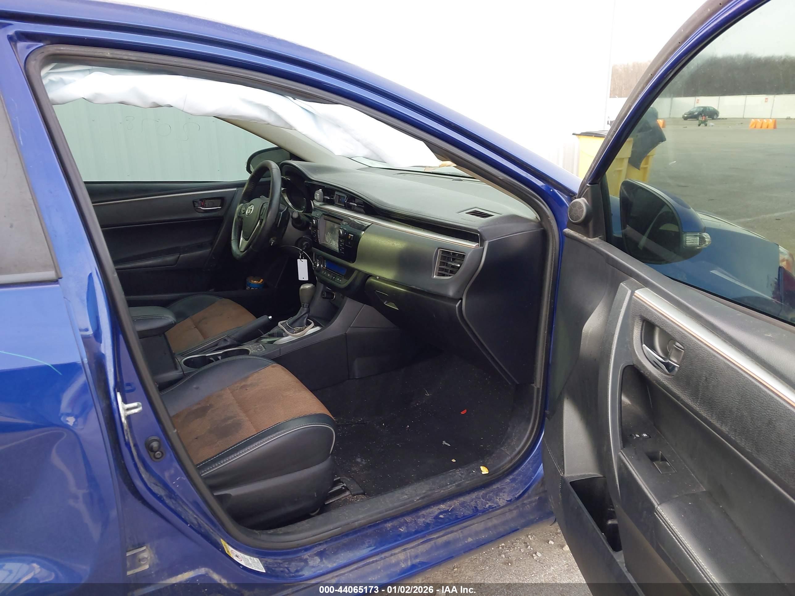 TOYOTA COROLLA image 5