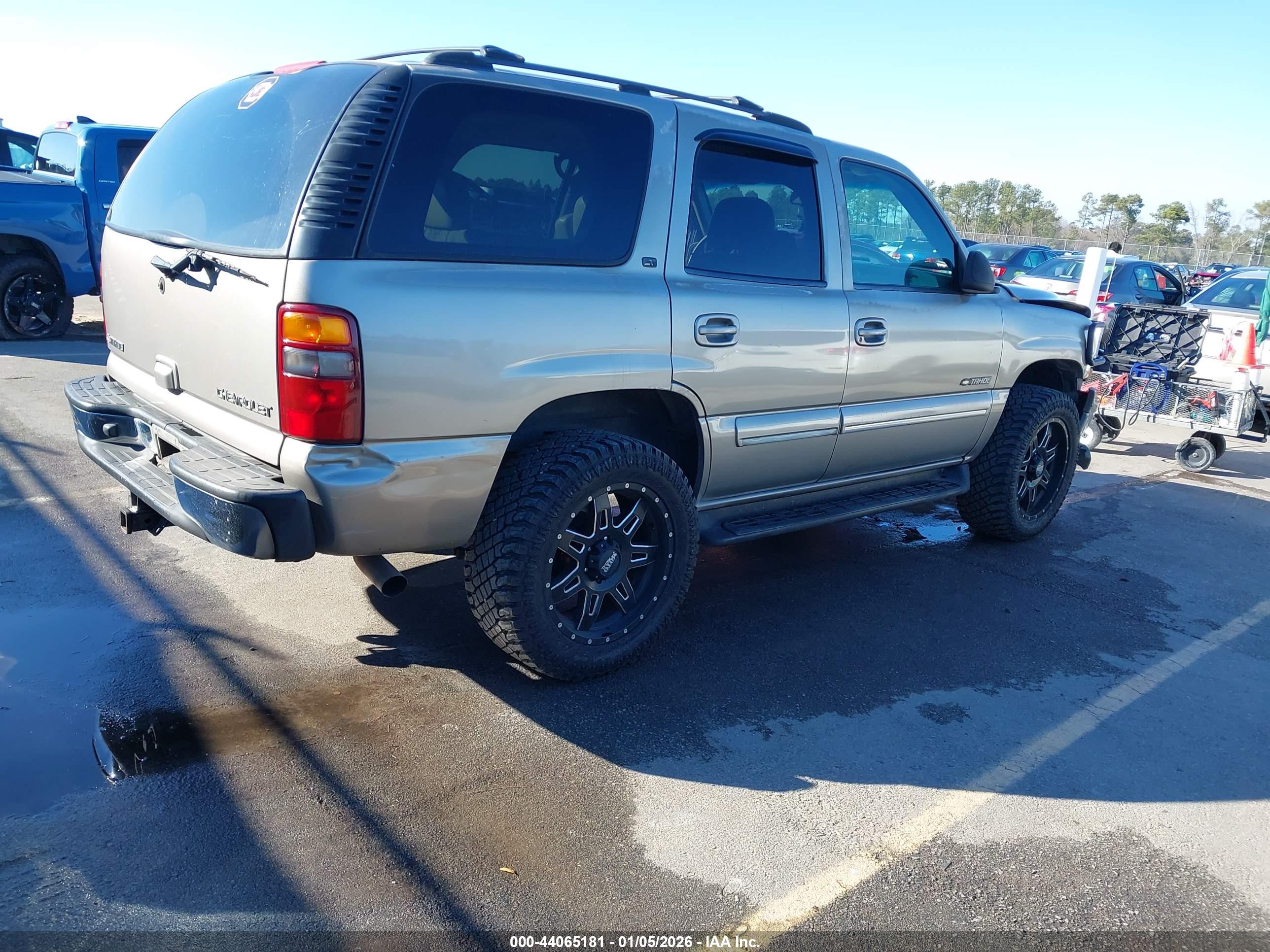 CHEVROLET TAHOE image 4
