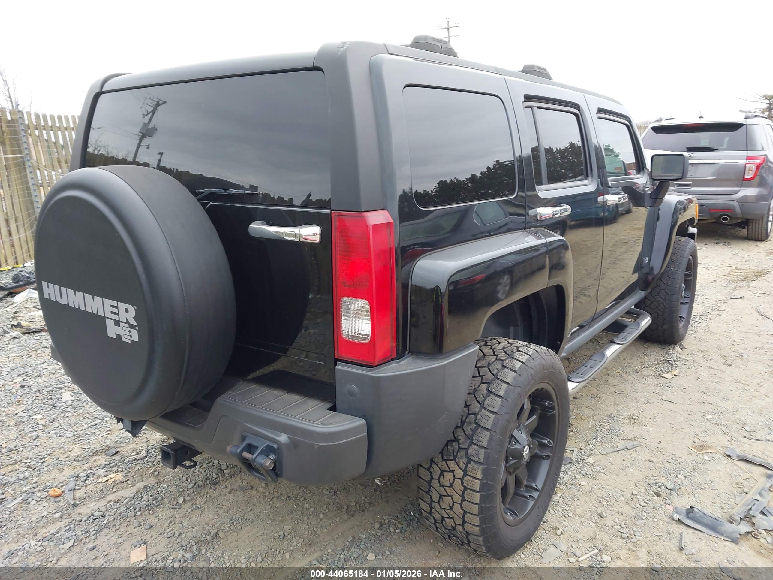 HUMMER H3 image 4
