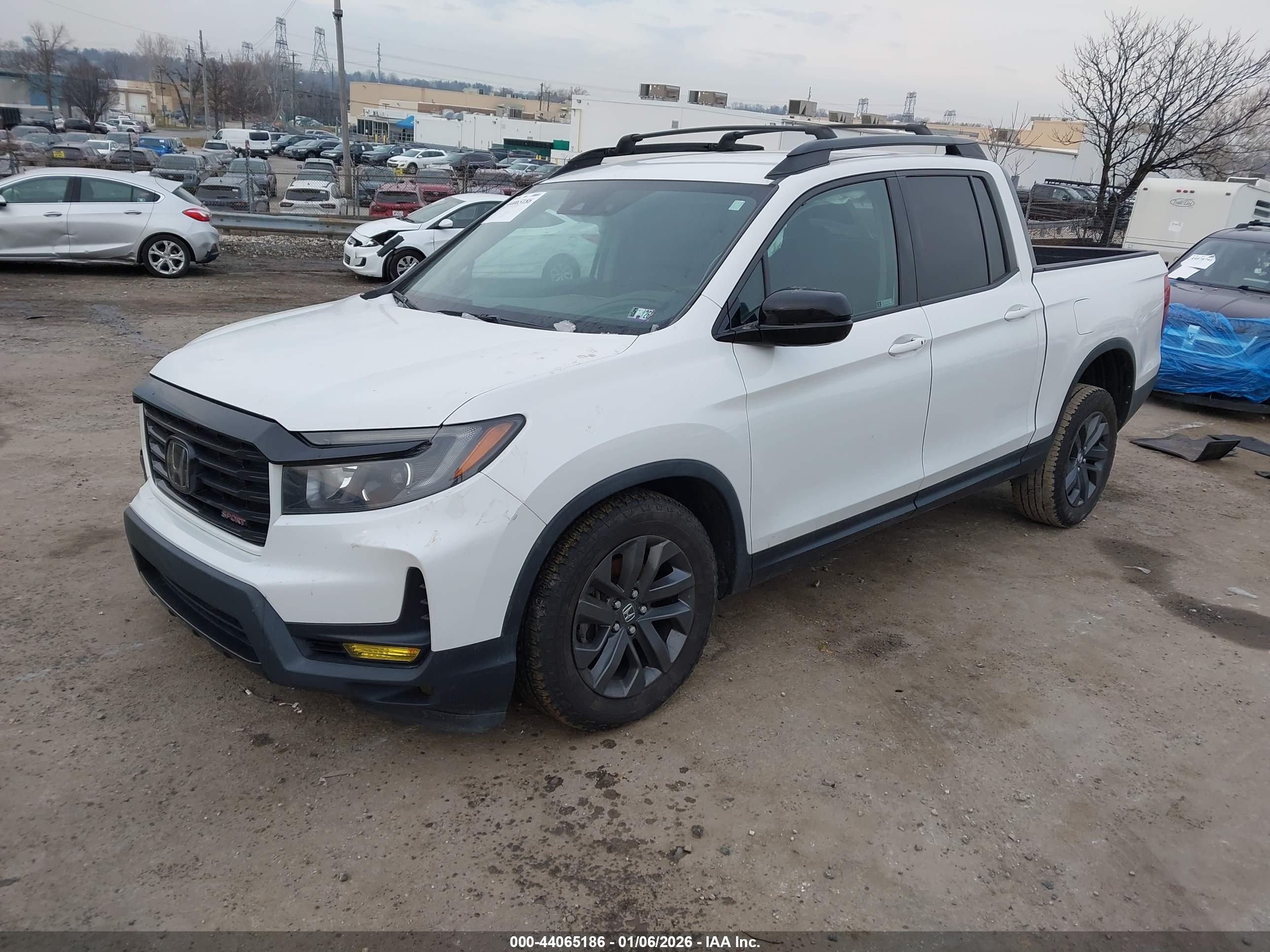 HONDA RIDGELINE image 2