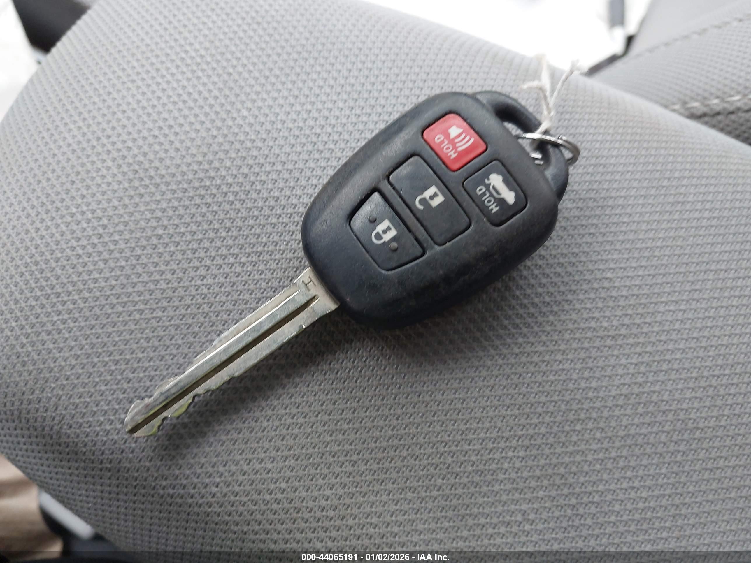 TOYOTA COROLLA image 11
