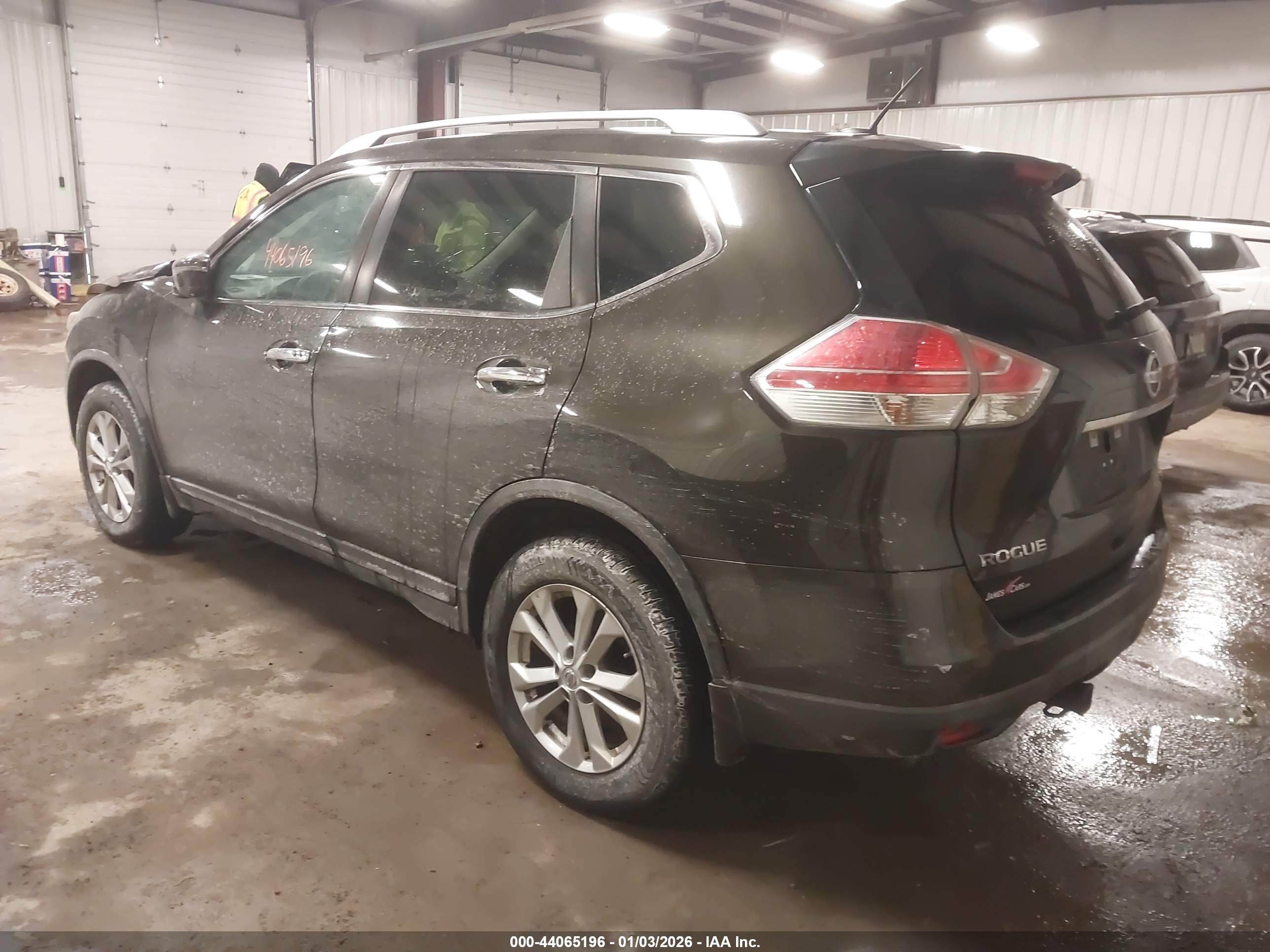 NISSAN ROGUE image 3