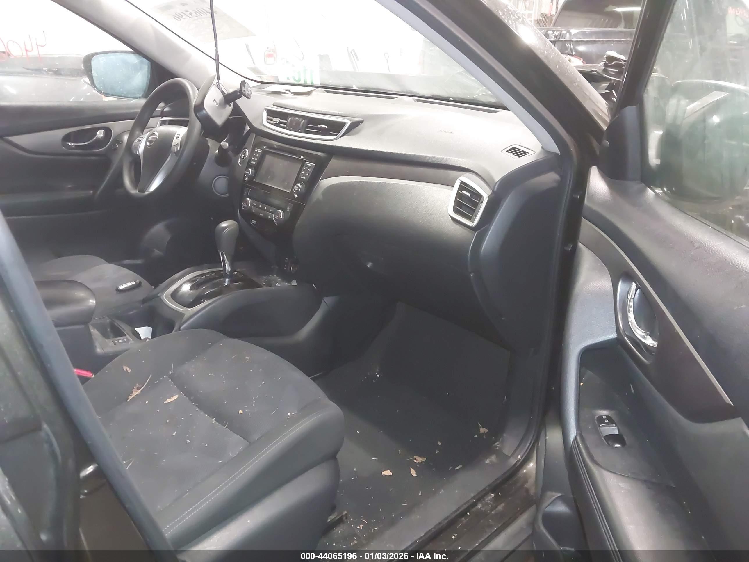 NISSAN ROGUE image 5