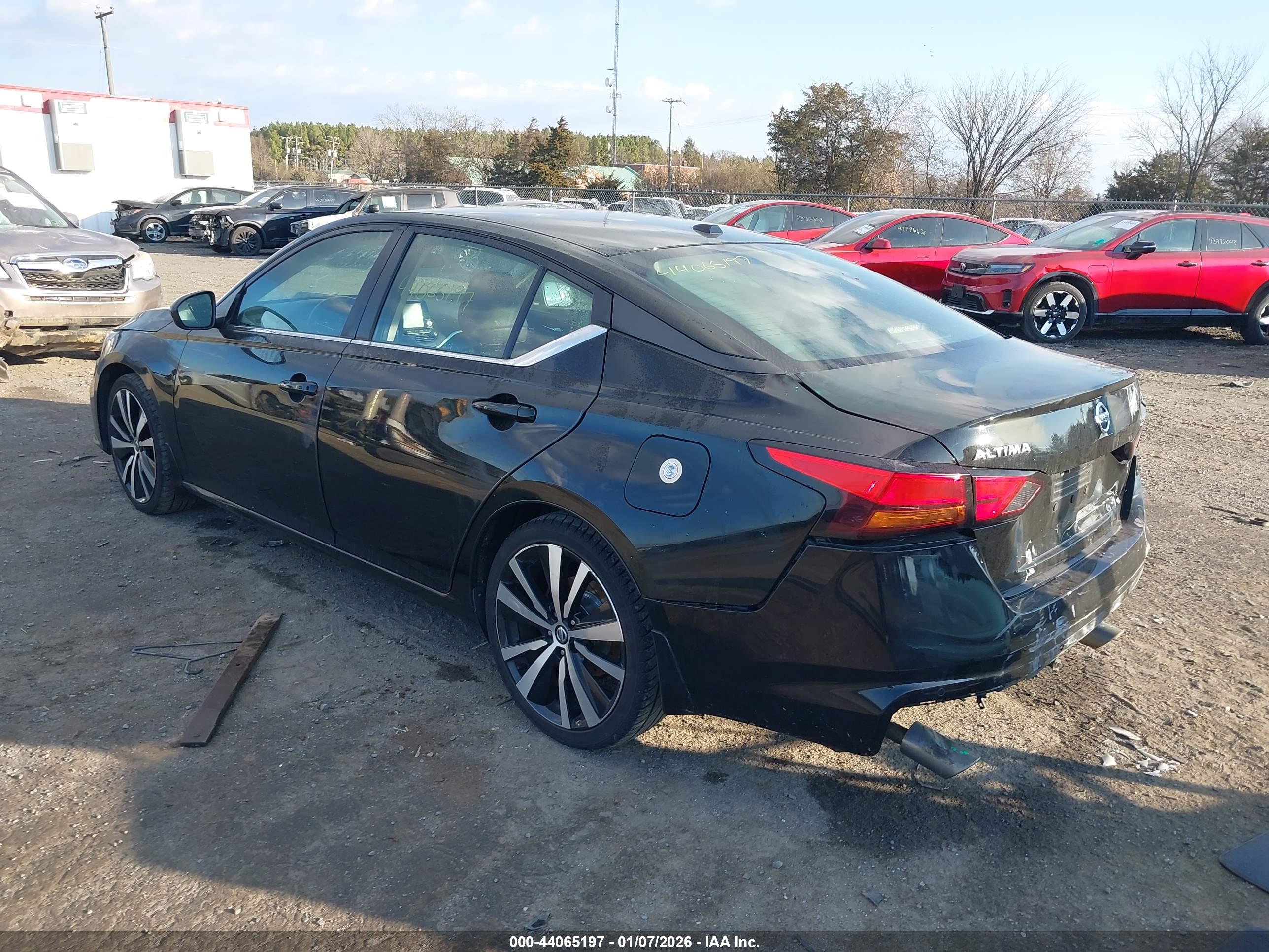 NISSAN ALTIMA image 3