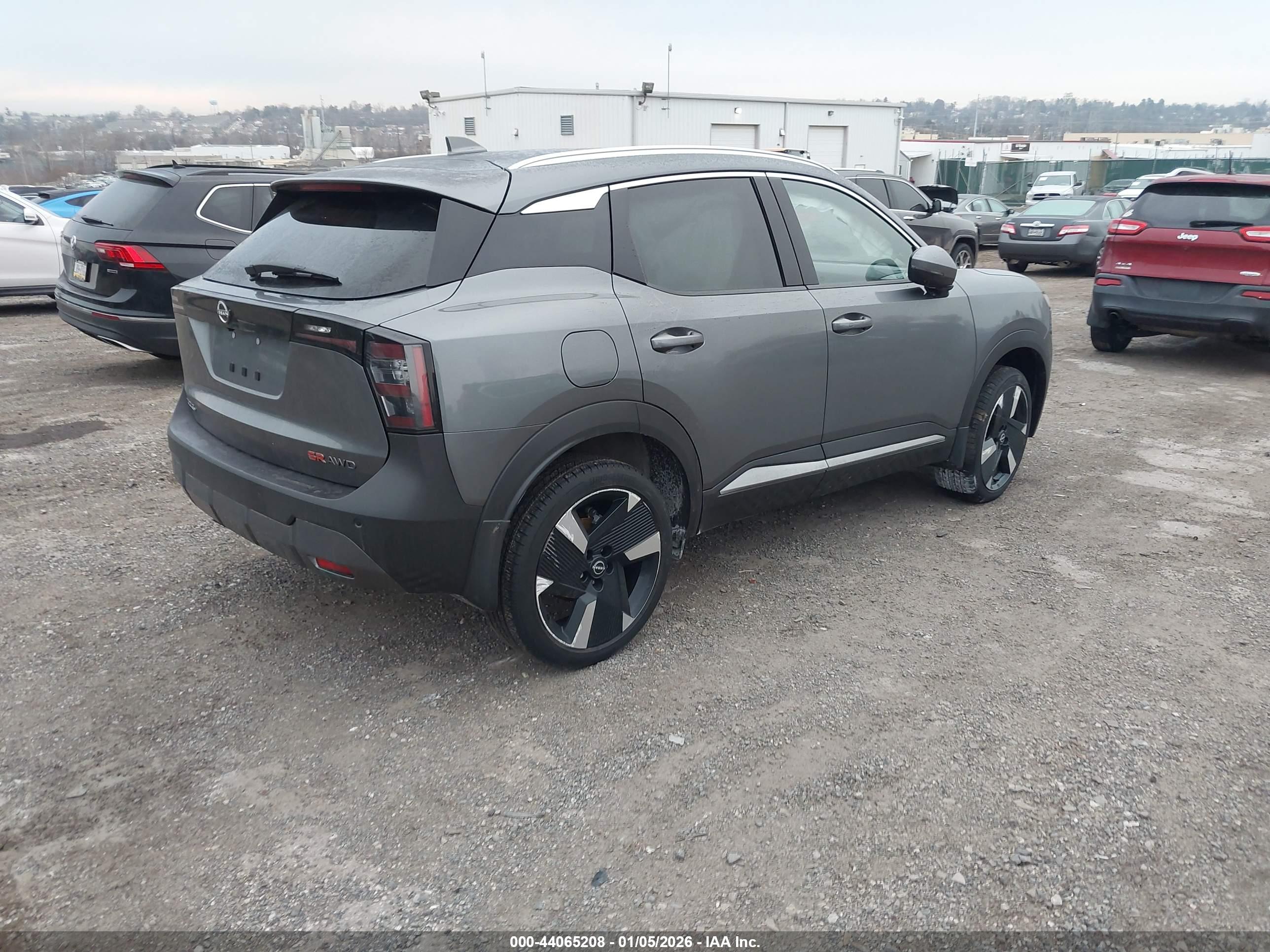 NISSAN KICKS image 4