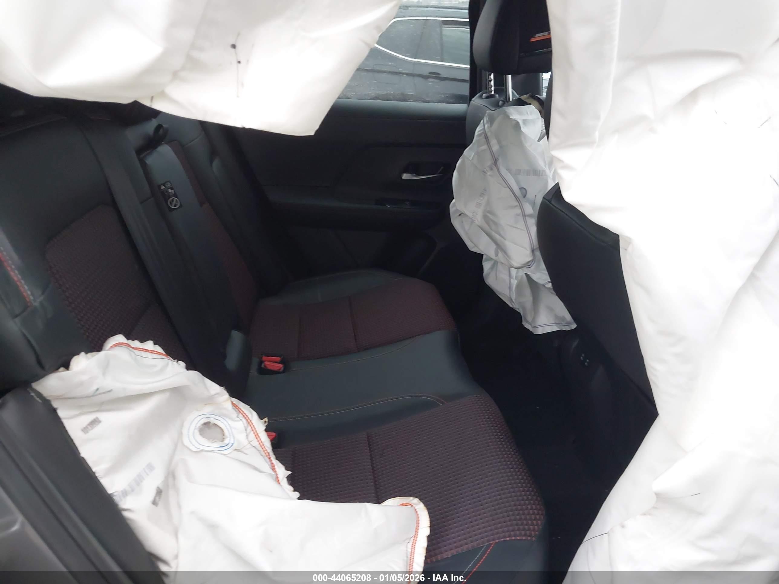 NISSAN KICKS image 8