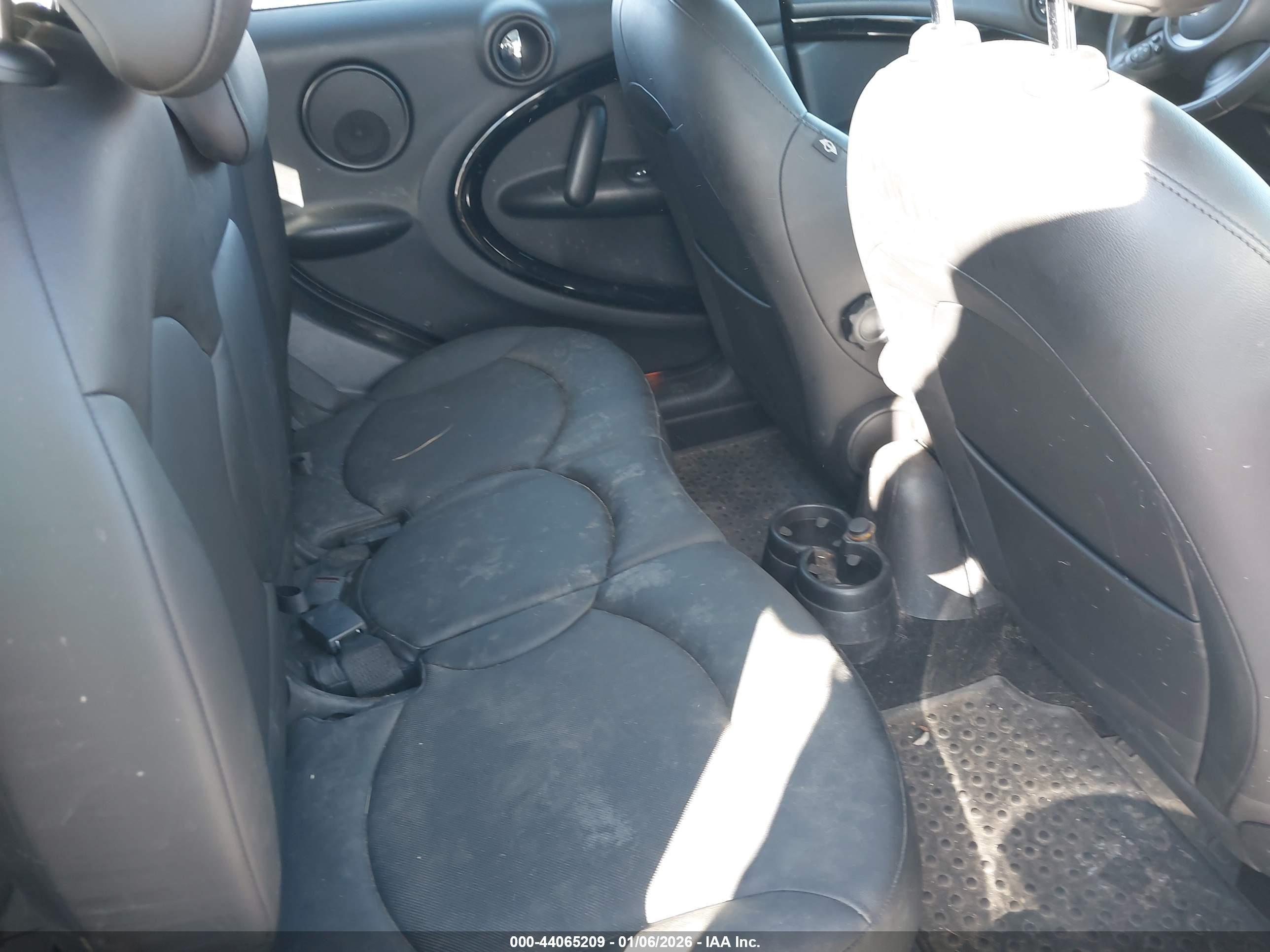 MINI COUNTRYMAN image 8