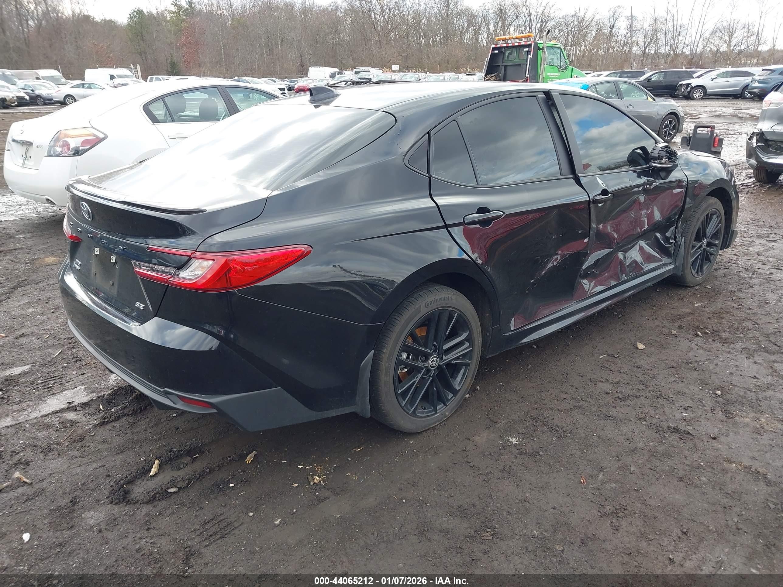 TOYOTA CAMRY image 4