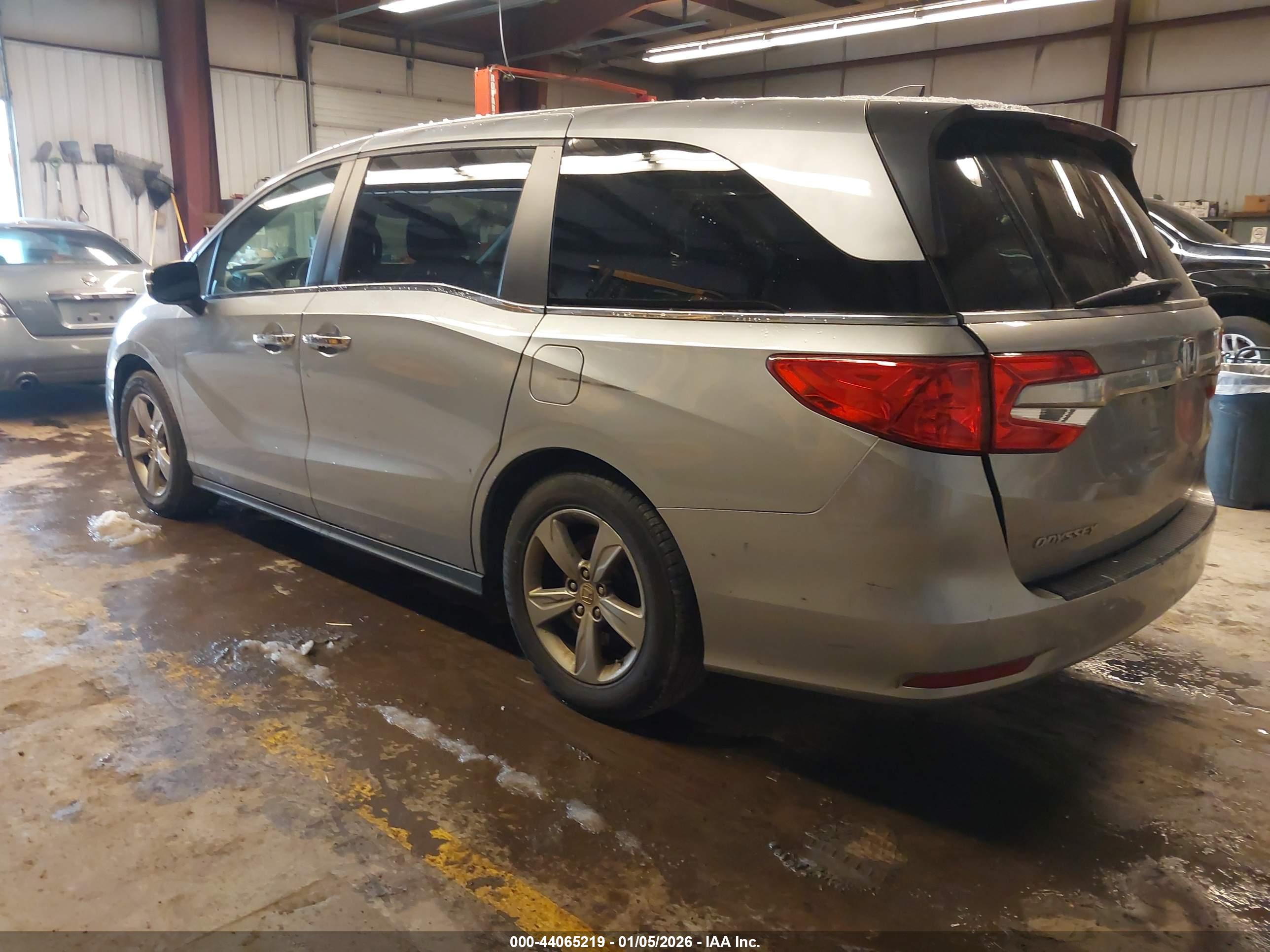 HONDA ODYSSEY image 3
