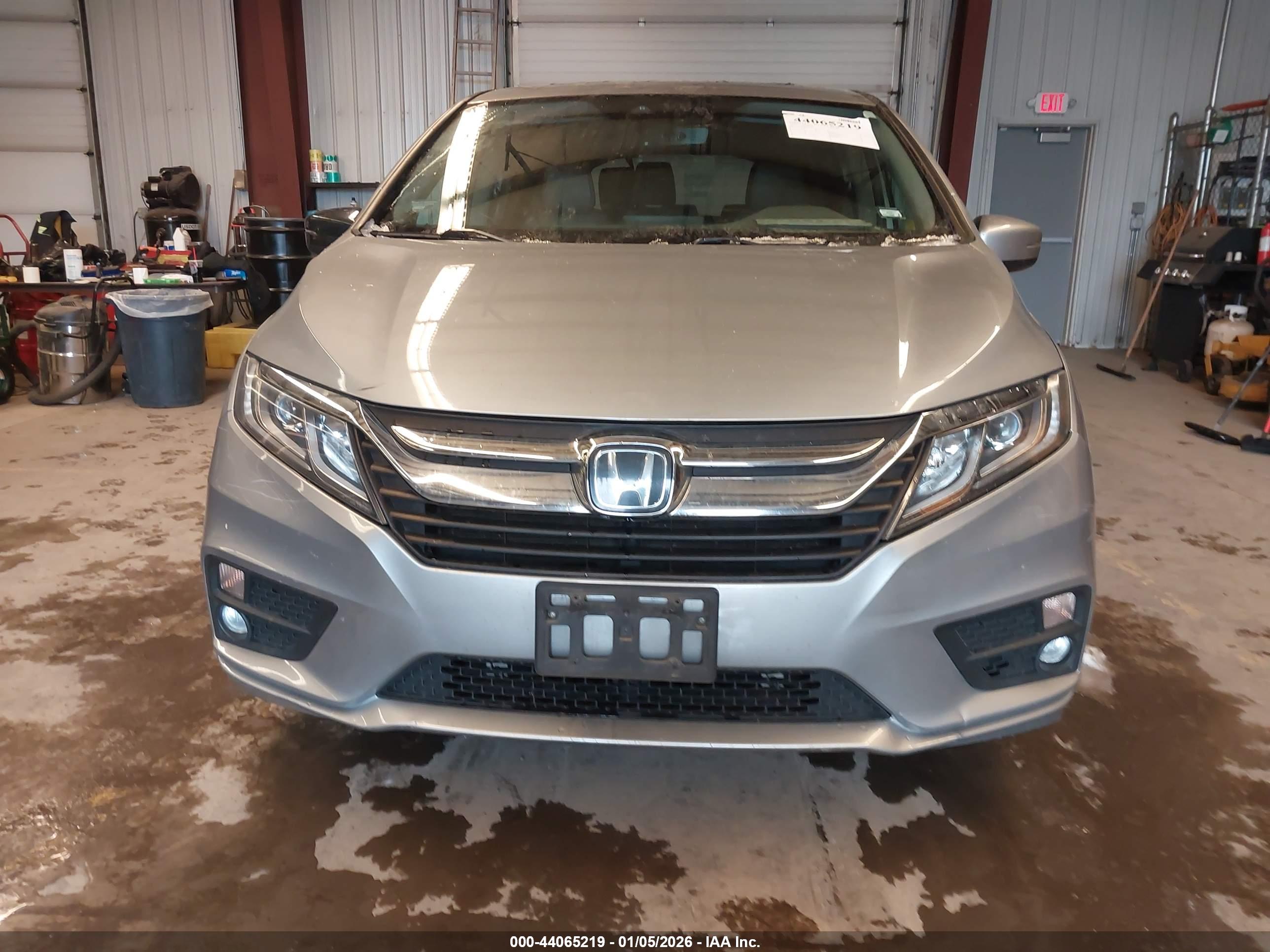 HONDA ODYSSEY image 6