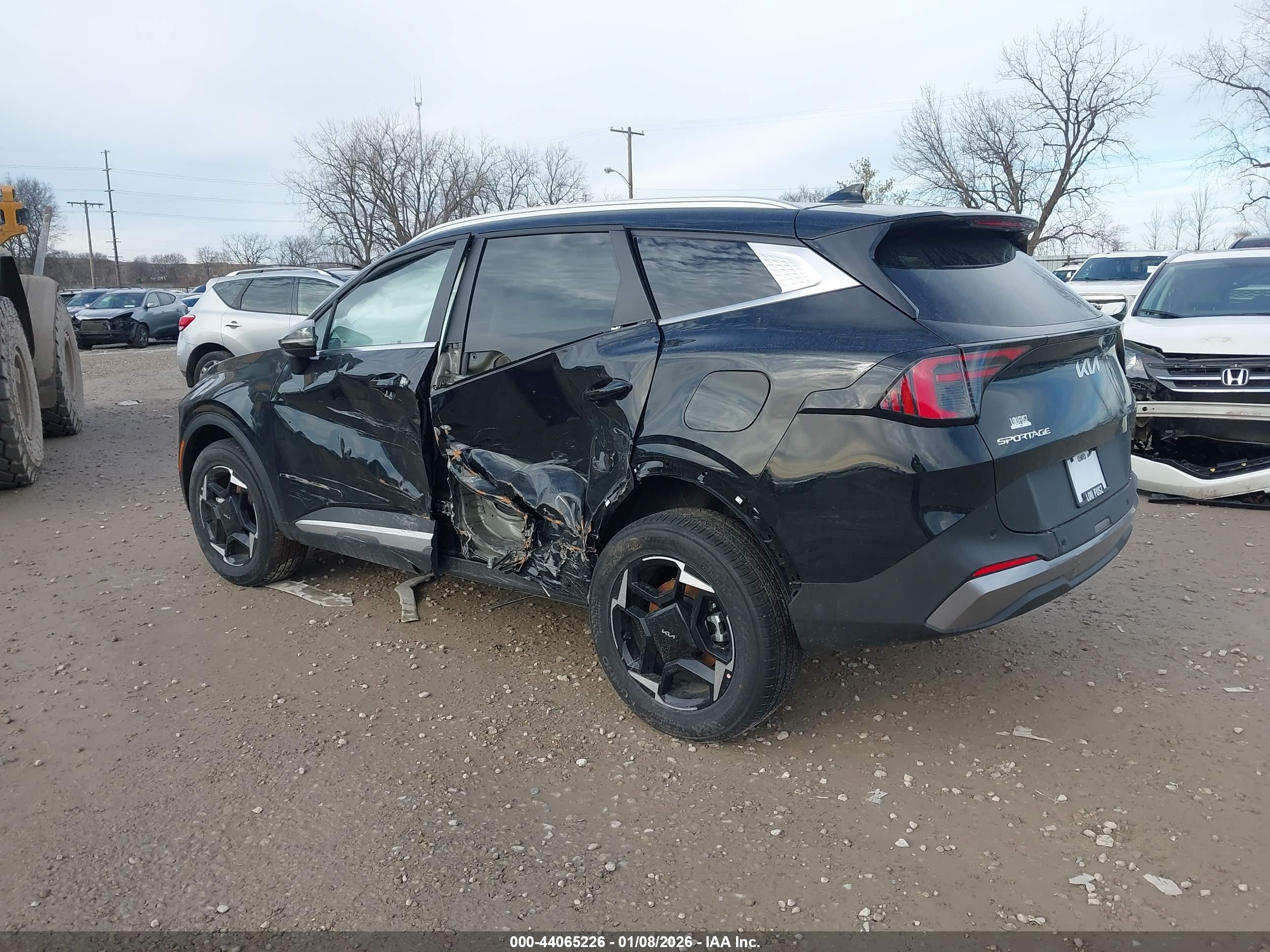 KIA SPORTAGE image 3