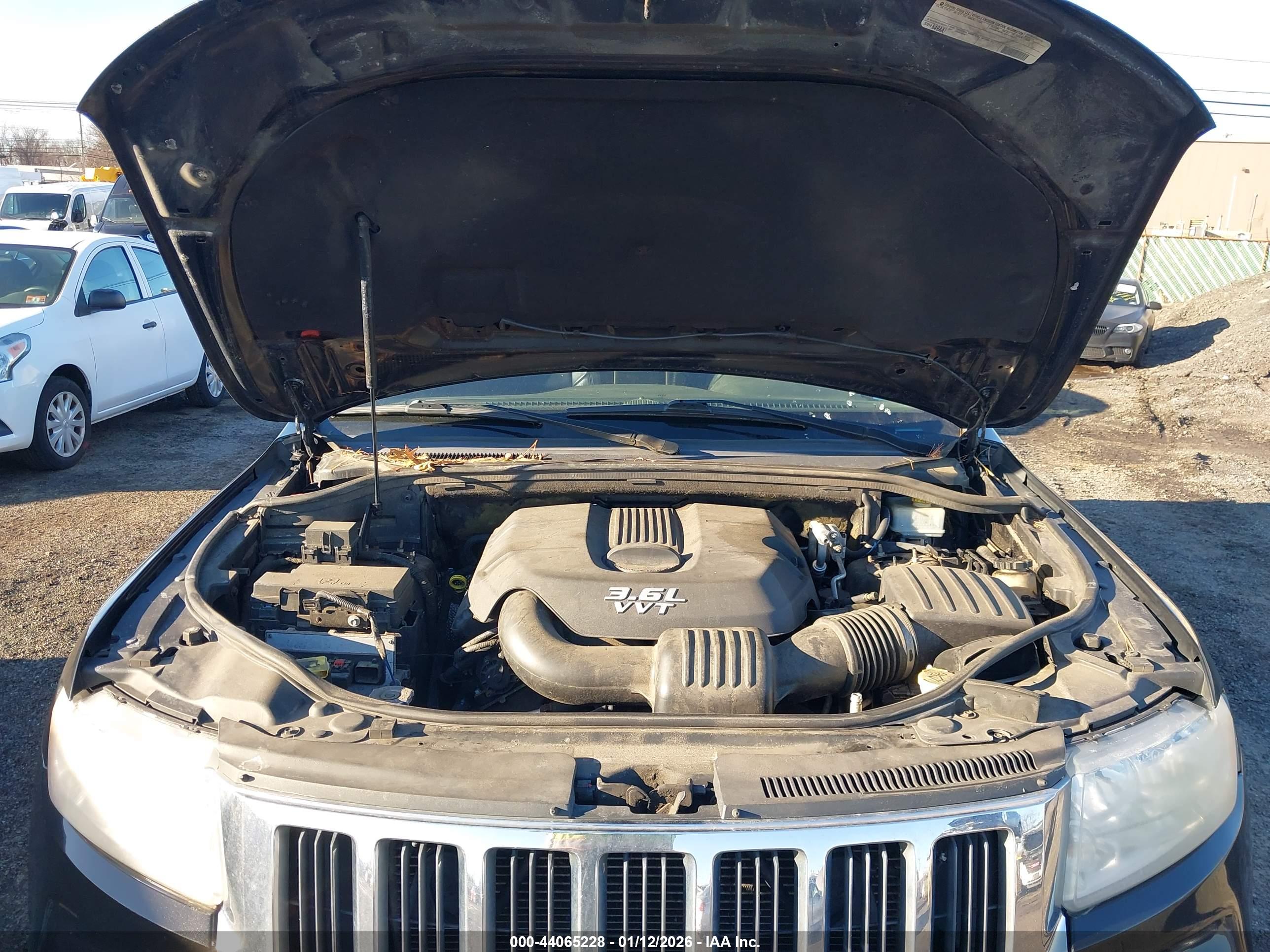JEEP GRAND image 10