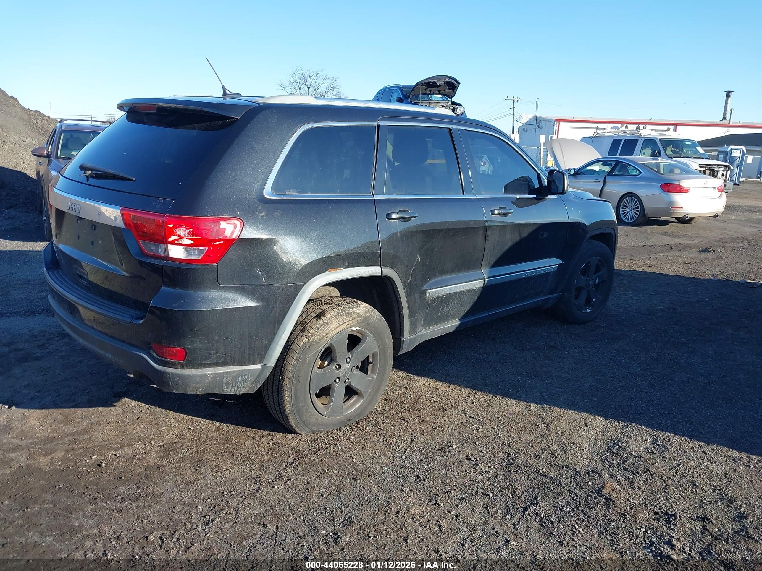 JEEP GRAND image 4