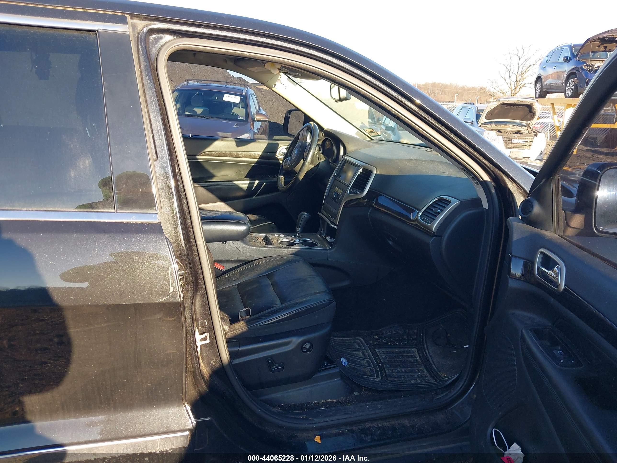 JEEP GRAND image 5